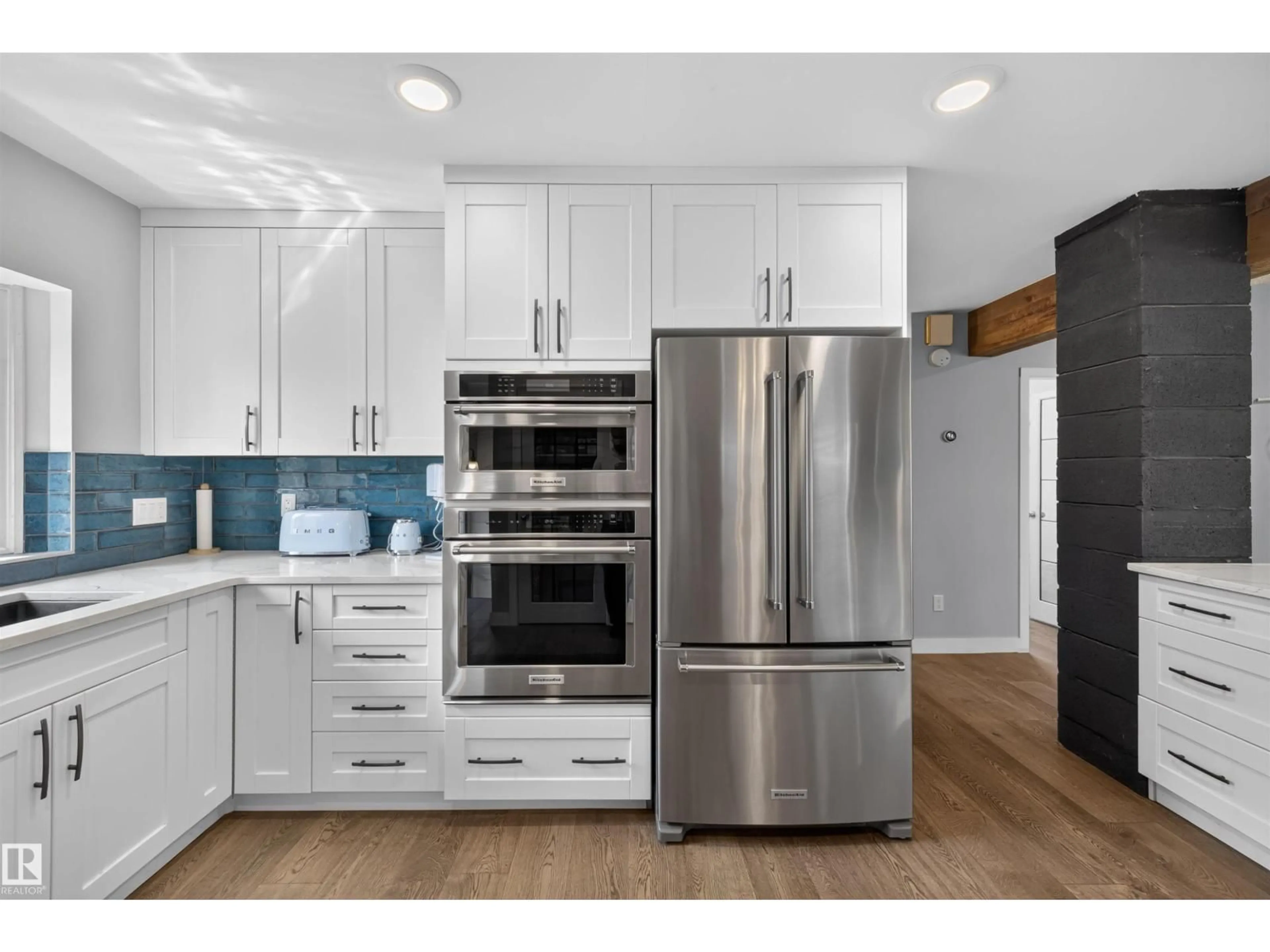 Open concept kitchen, unknown for 14447 107A AV, Edmonton Alberta T5N1G3