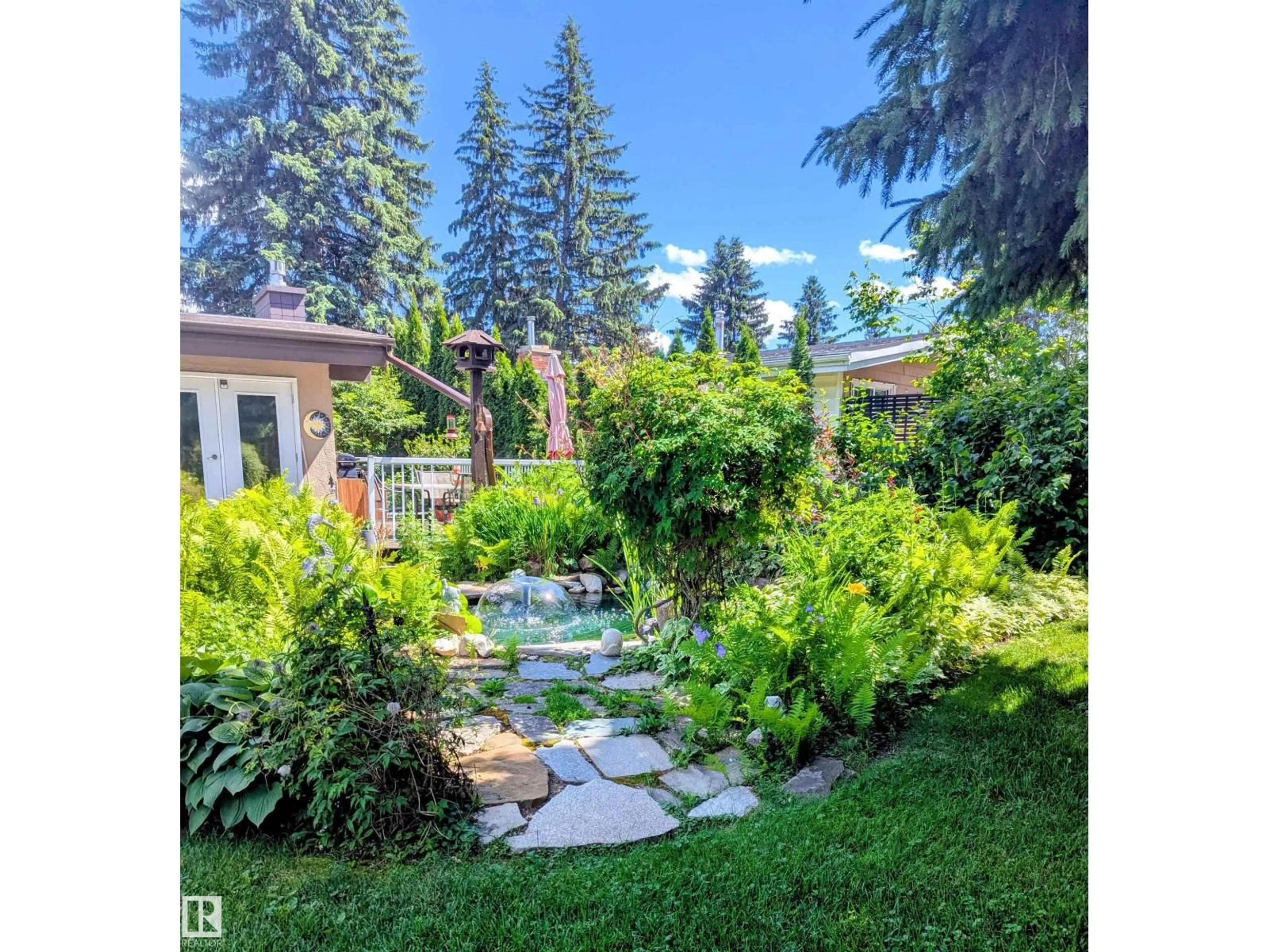 Patio, unknown for 8 GARLAND PL, St. Albert Alberta T8N1A7