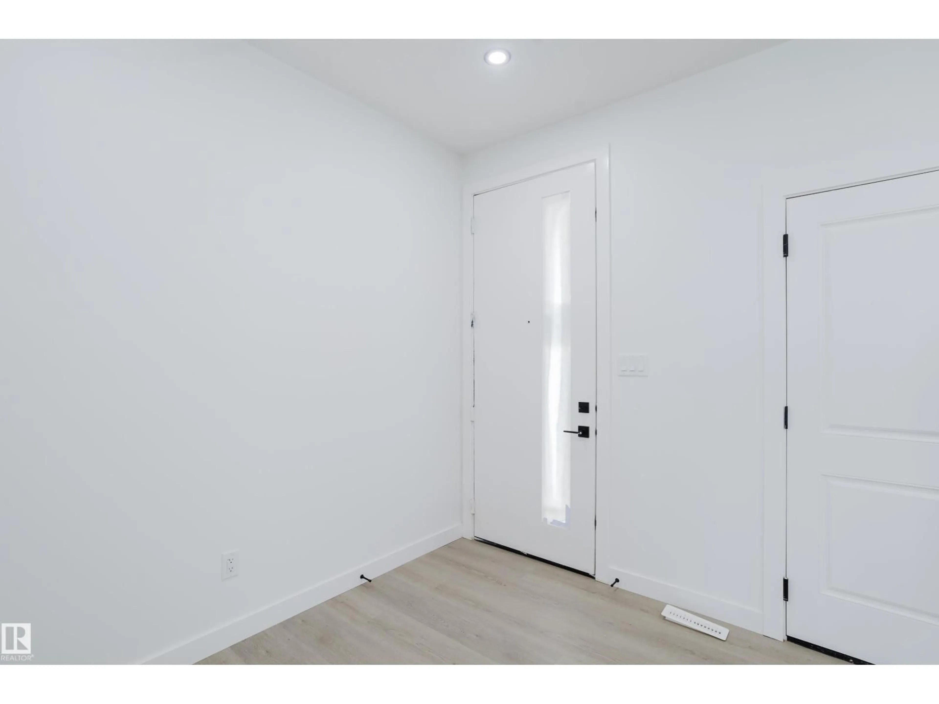 Indoor entryway for NW - 8728 182 AV, Edmonton Alberta T5Z2K6