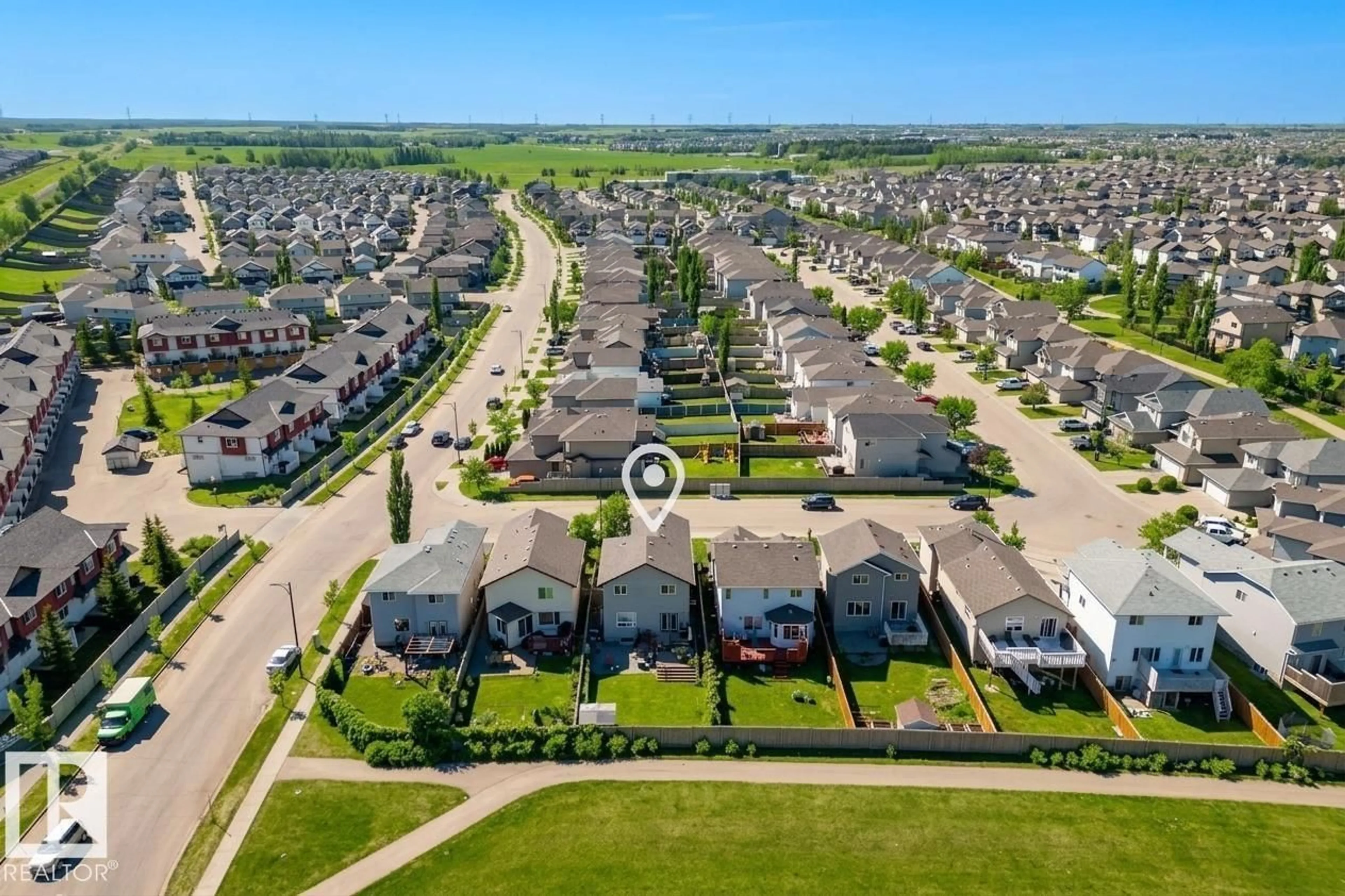 A pic from outside/outdoor area/front of a property/back of a property/a pic from drone, street for NW - 1212 37C AV, Edmonton Alberta T6T0E5