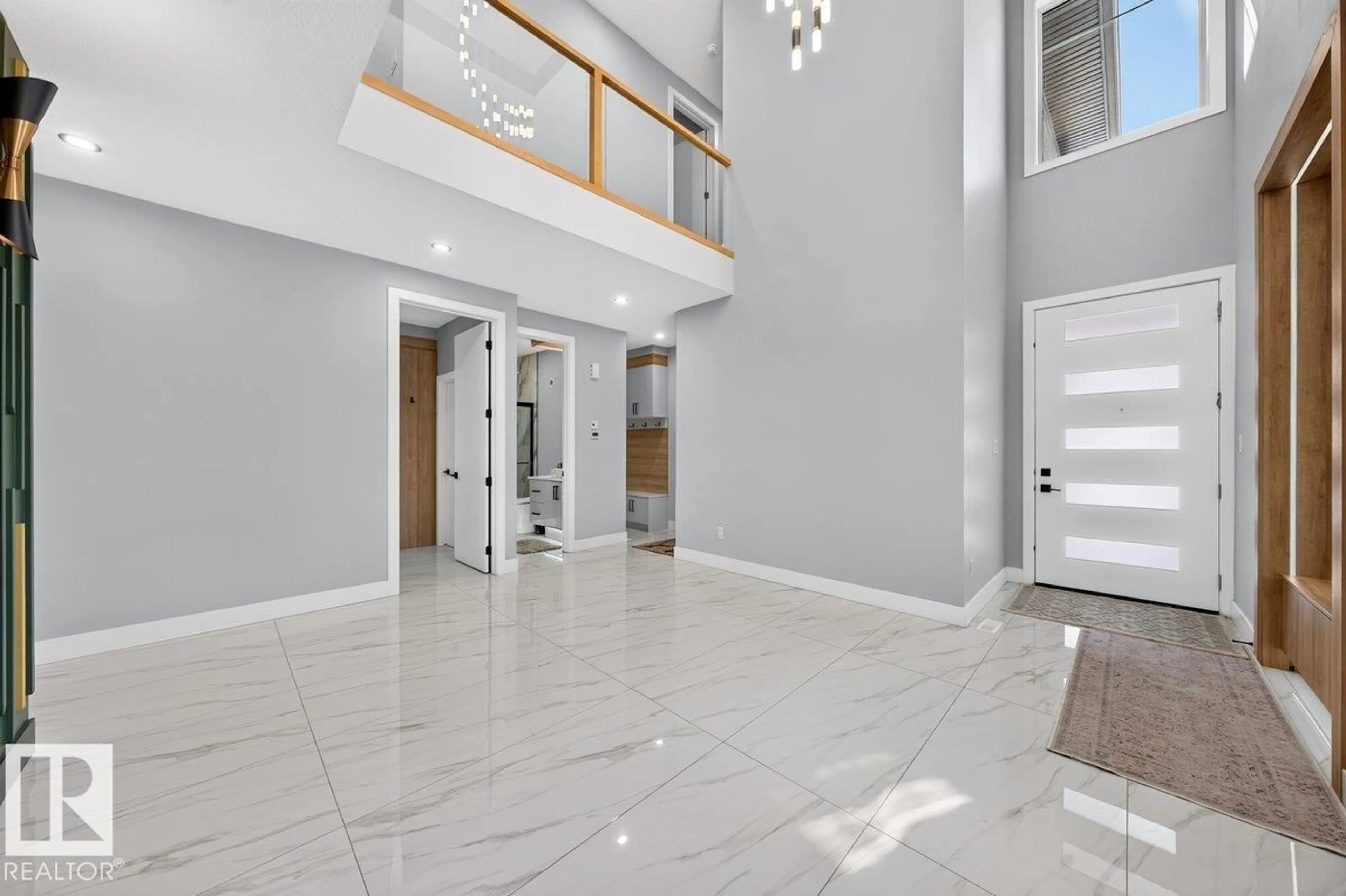 Indoor foyer for NE - 6001 19 ST, Nisku Alberta T4X0P5