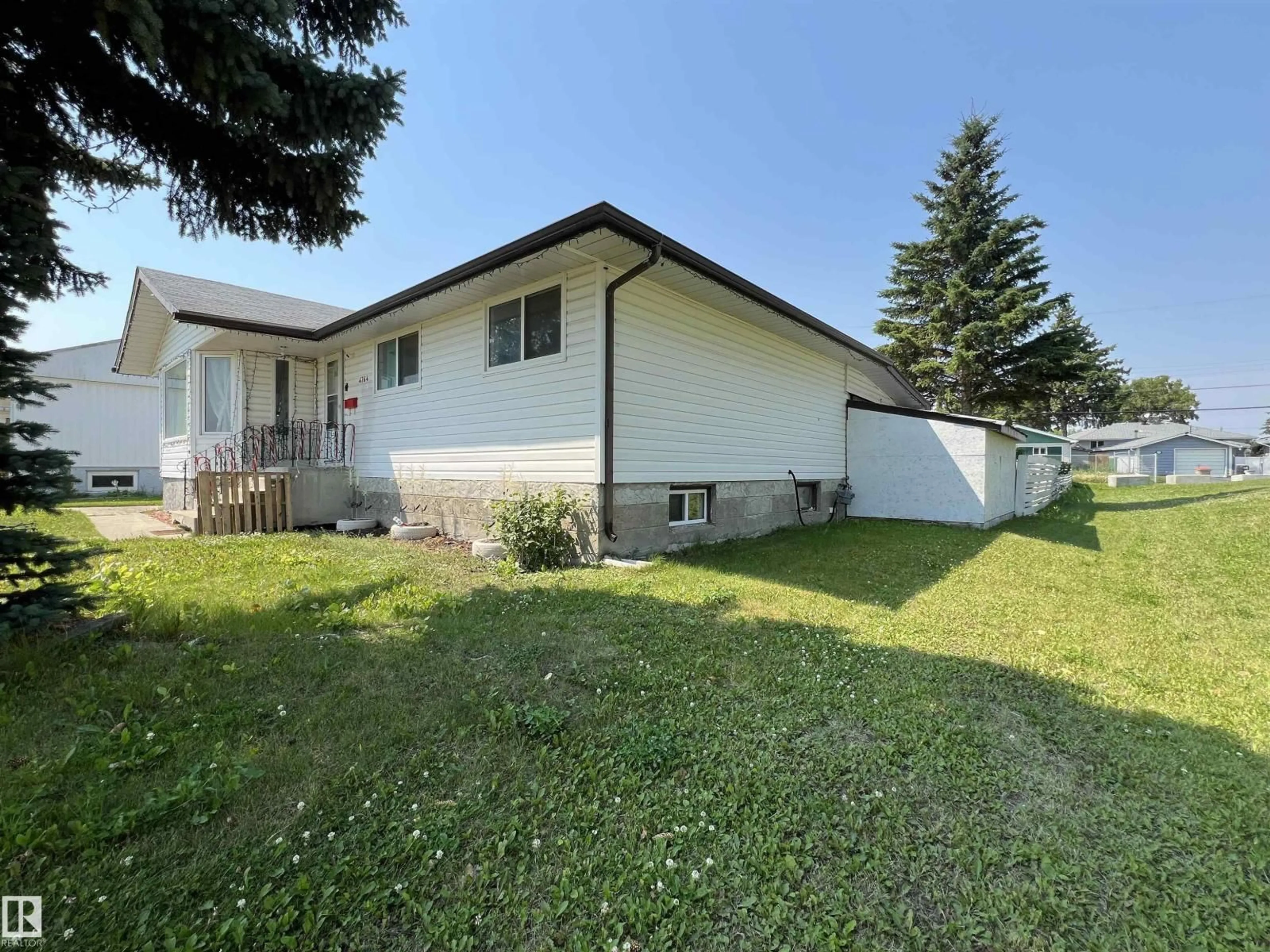 Unknown for 4764 43 ST, Drayton Valley Alberta T7A1G1