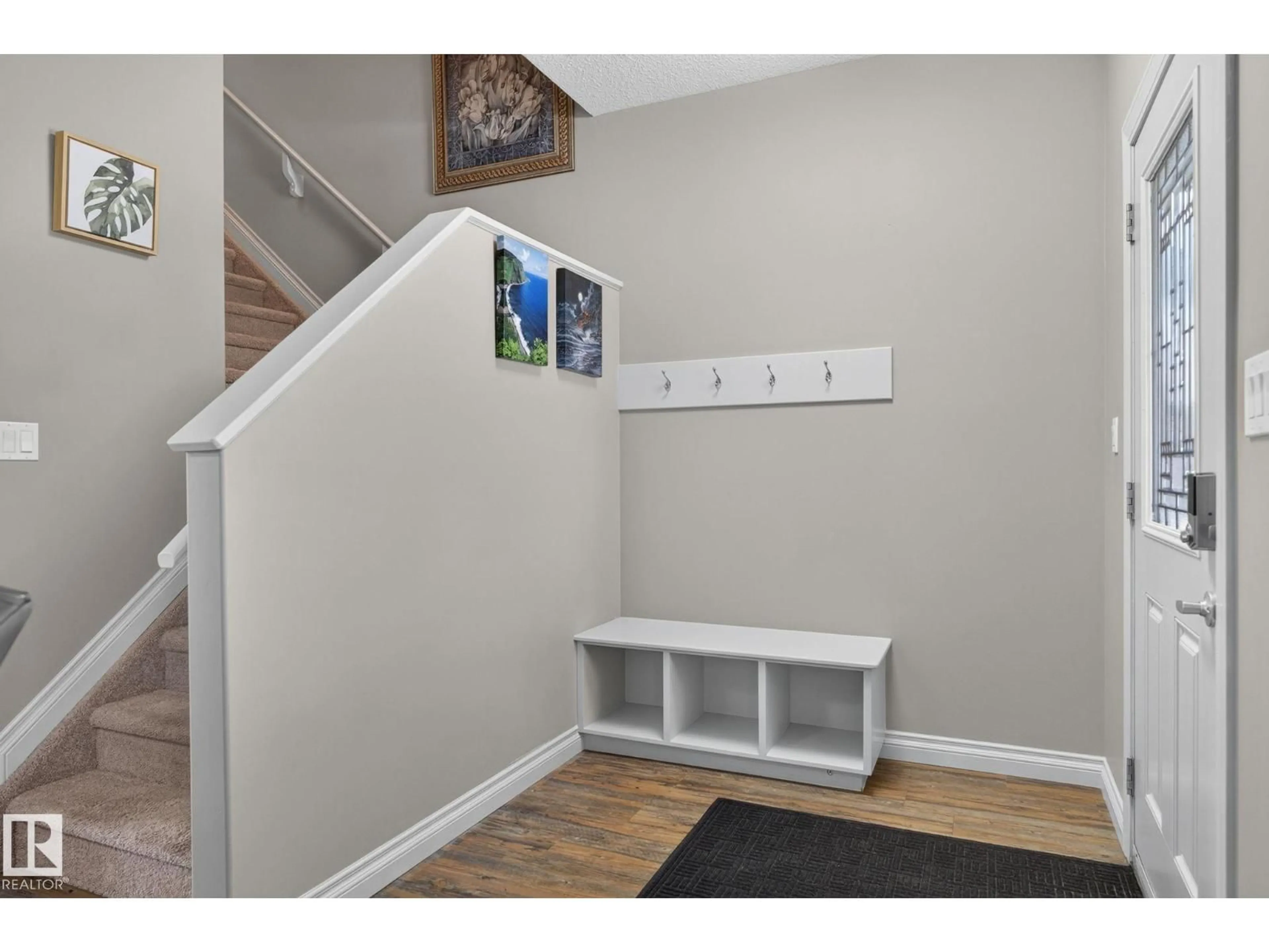 Indoor entryway for 21 CURRANT CR, Fort Saskatchewan Alberta T8L0R9