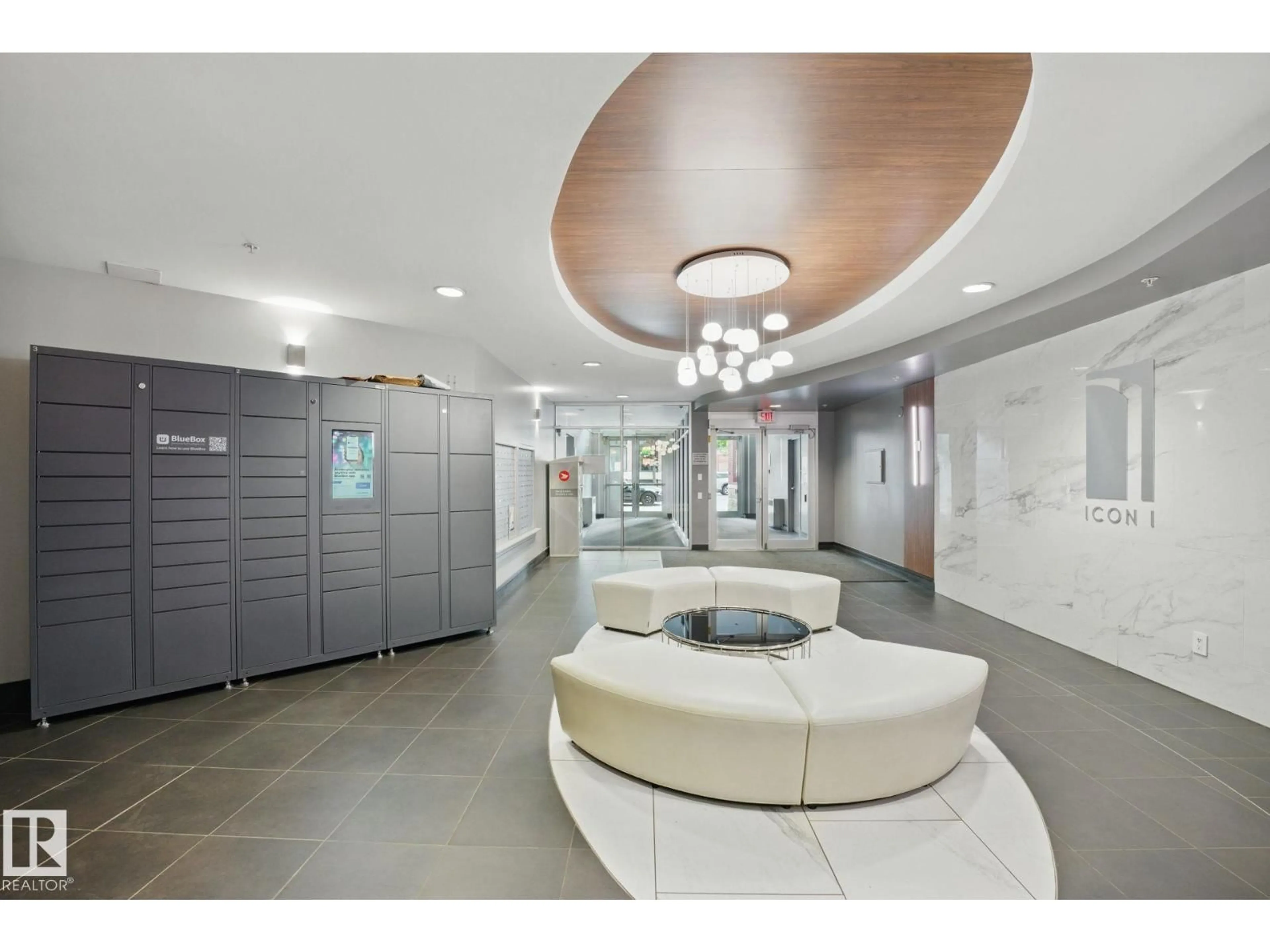 Indoor foyer for 10136 - 2701 104 ST, Edmonton Alberta T5J0B5