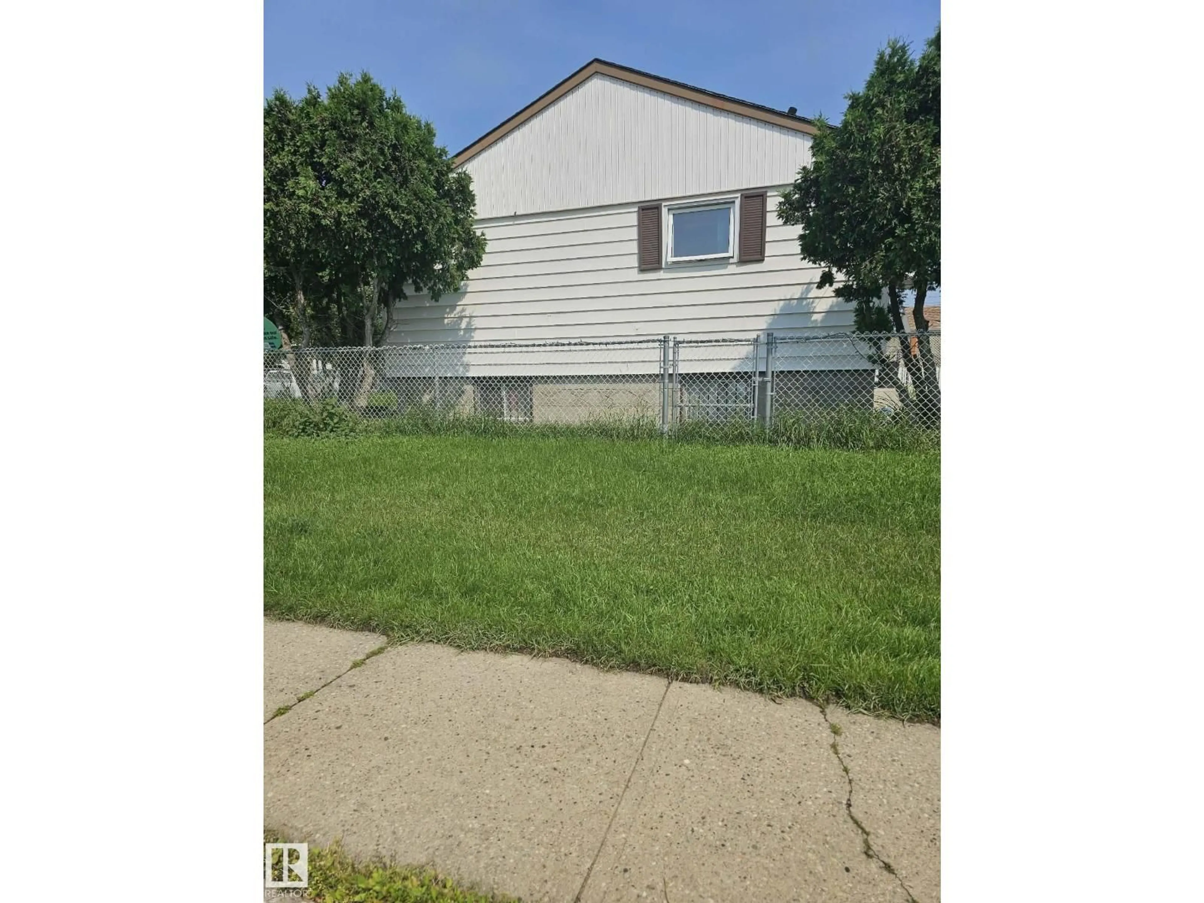 Unknown for 13103 63 ST NW, Edmonton Alberta T5A0W7