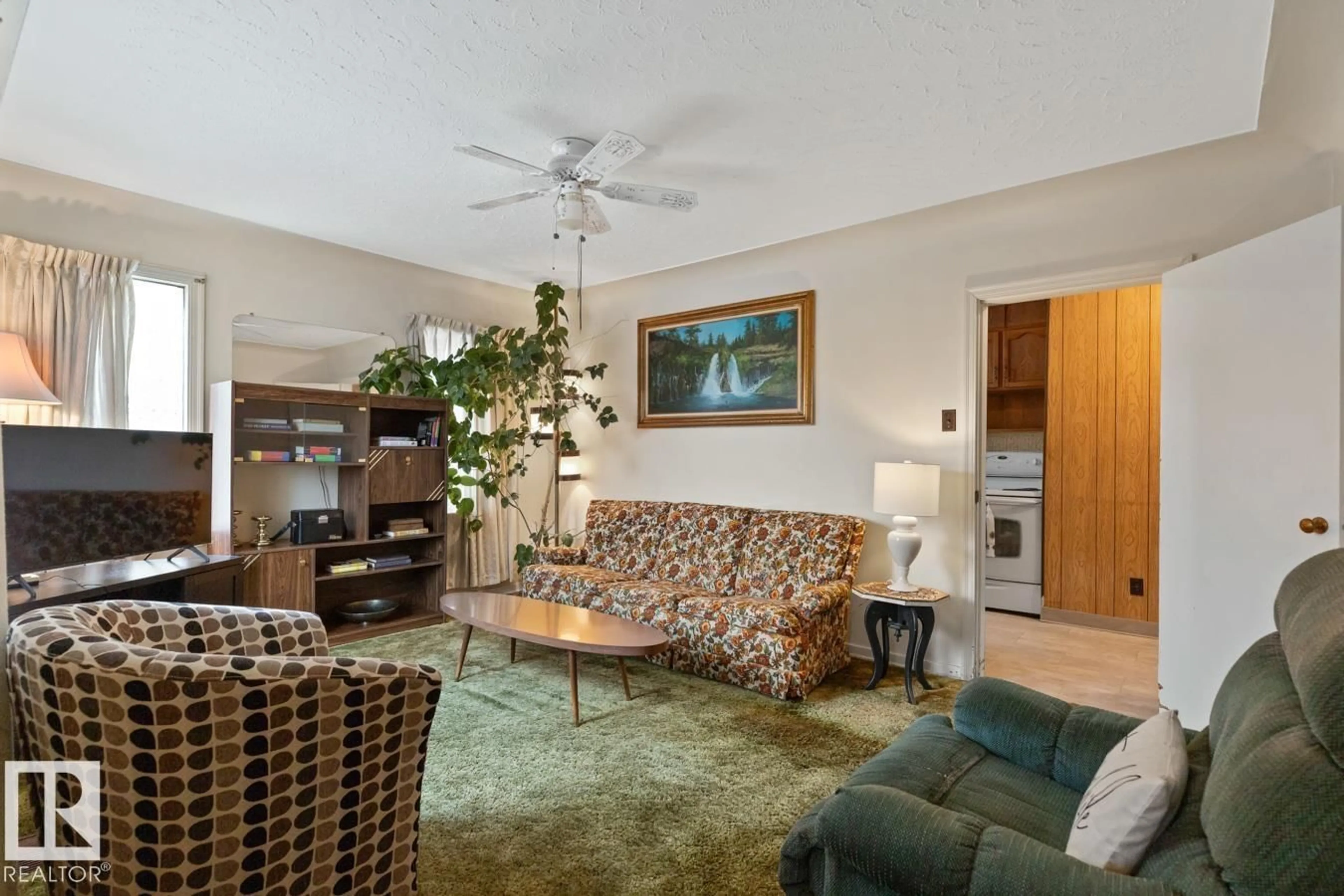 Lobby for NW - 12044 50 ST, Edmonton Alberta T5W3C4