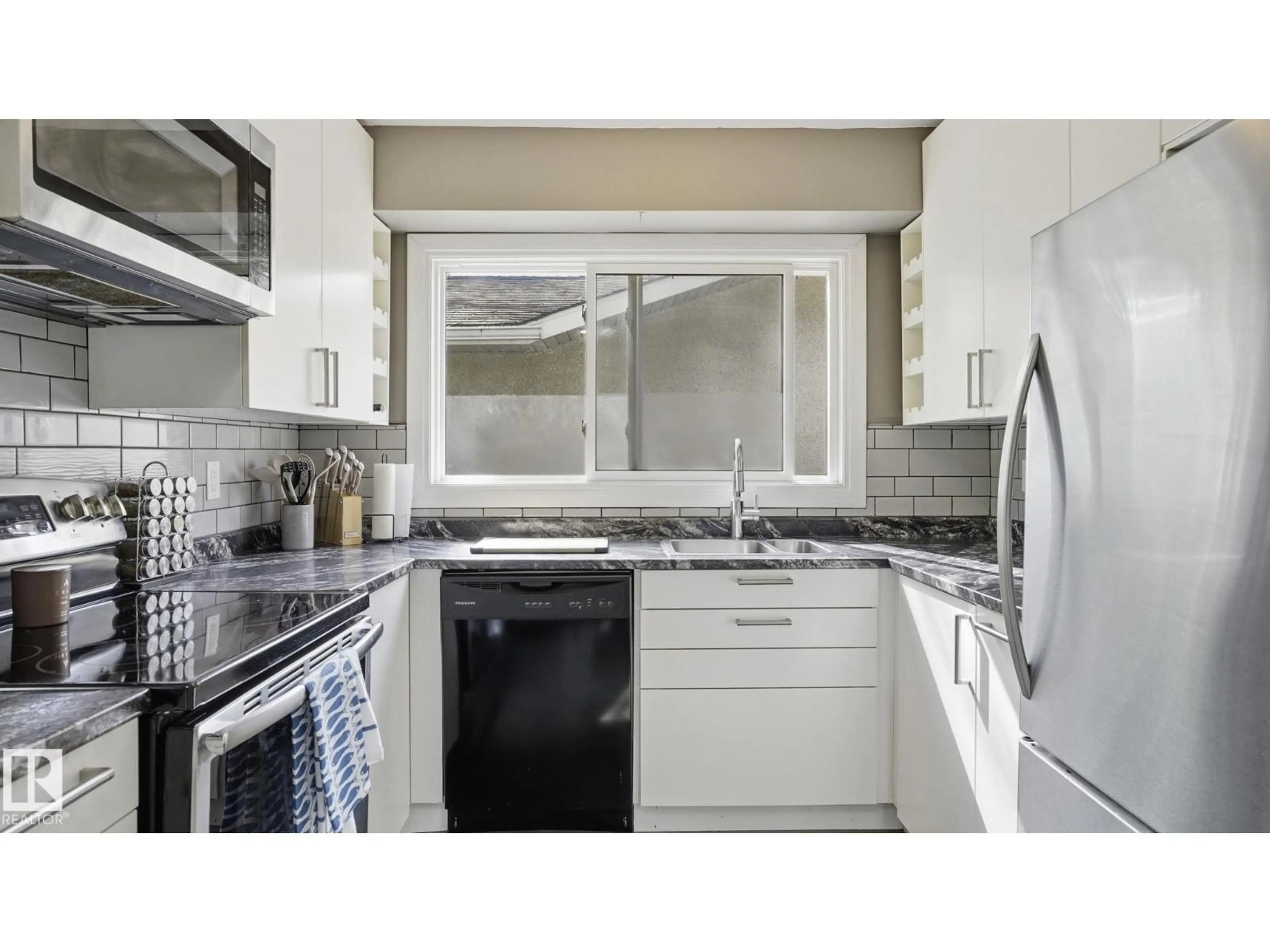 Unknown for 7 BEECHMONT AV, Spruce Grove Alberta T7X1E6