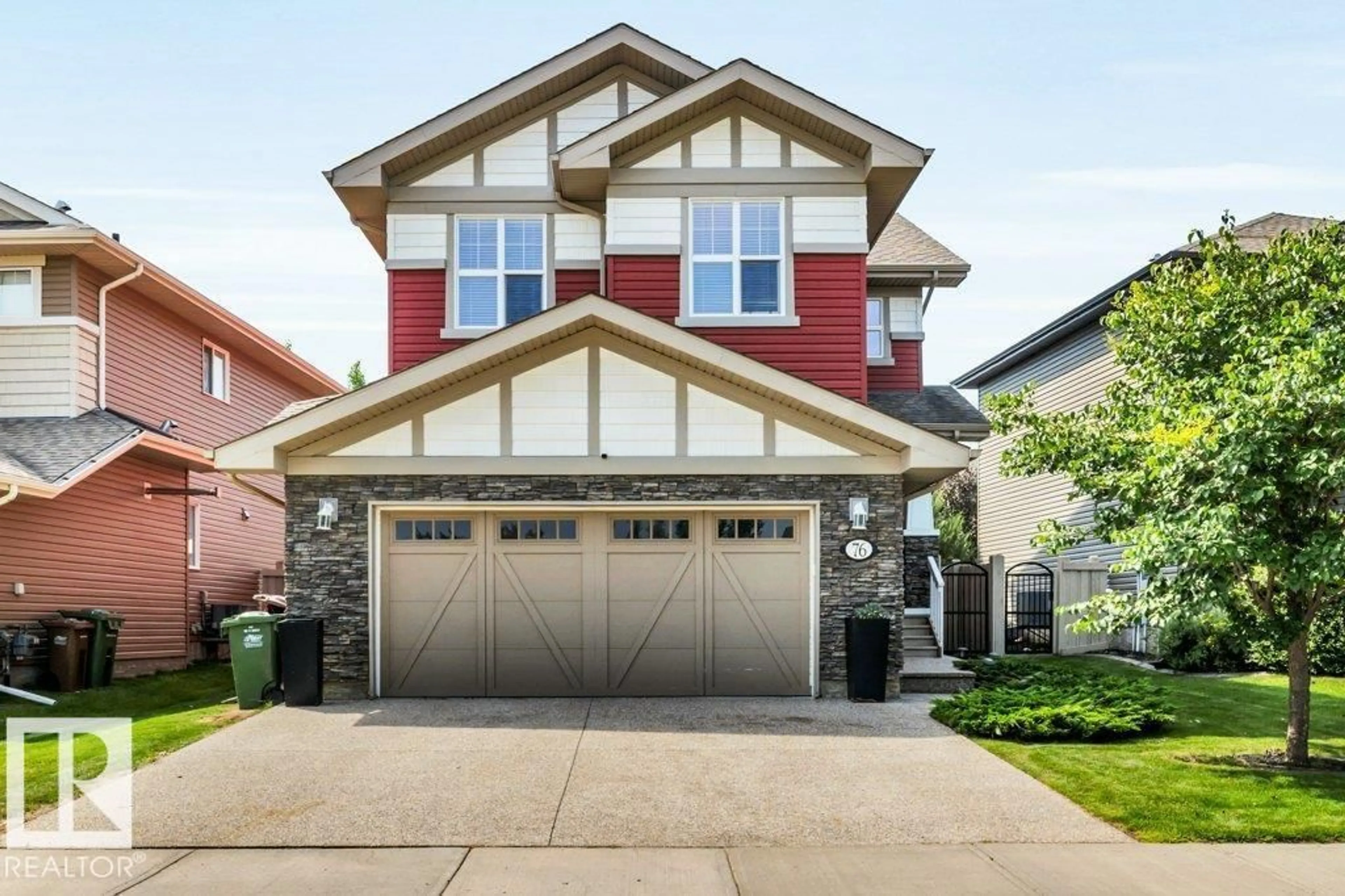 Home with vinyl exterior material, street for 76 EVERITT DR, St. Albert Alberta T8N4G4
