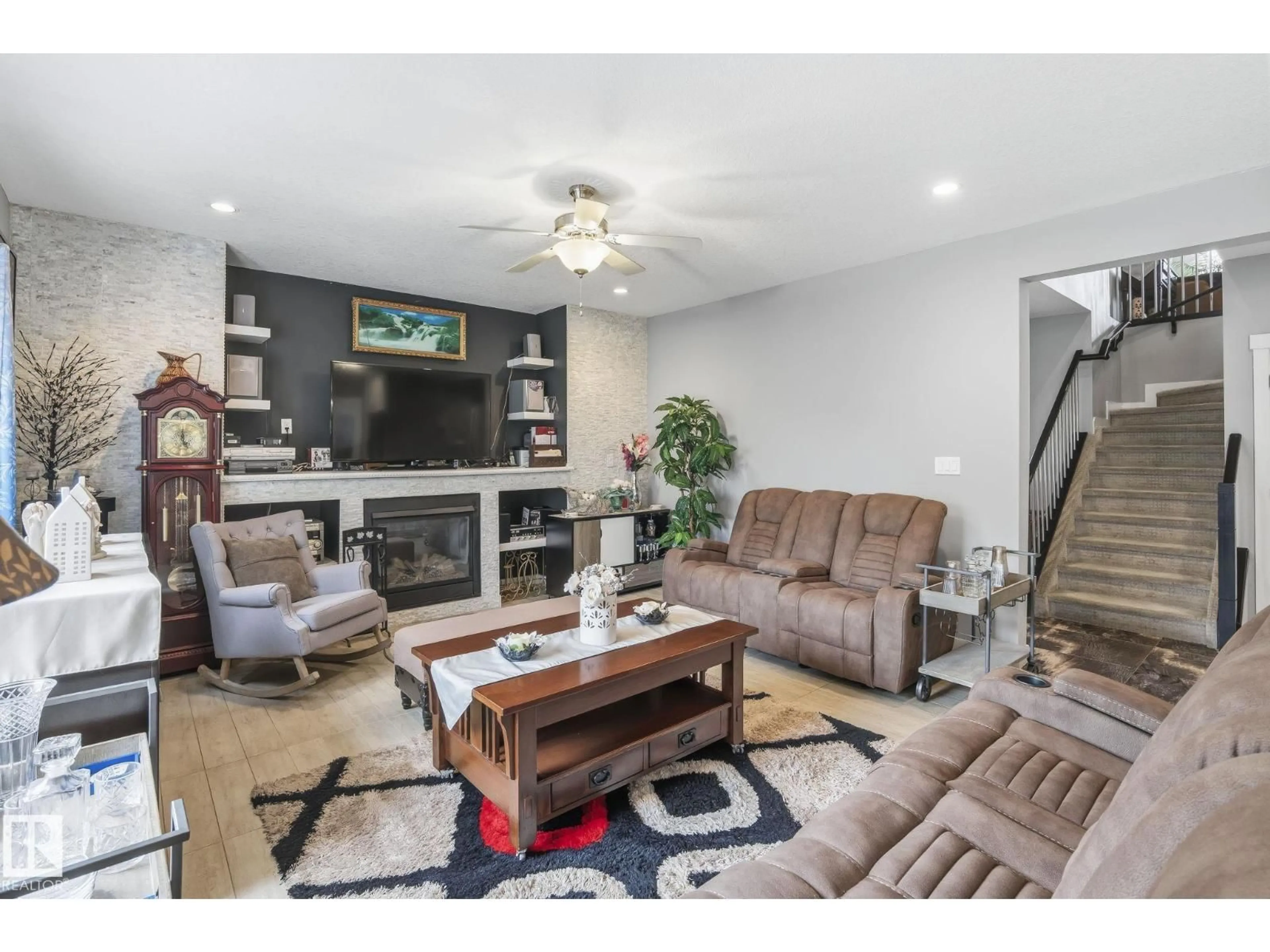 Living room with furniture, unknown for 3808 TRIOMPHE BV, Beaumont Alberta T4X0C4