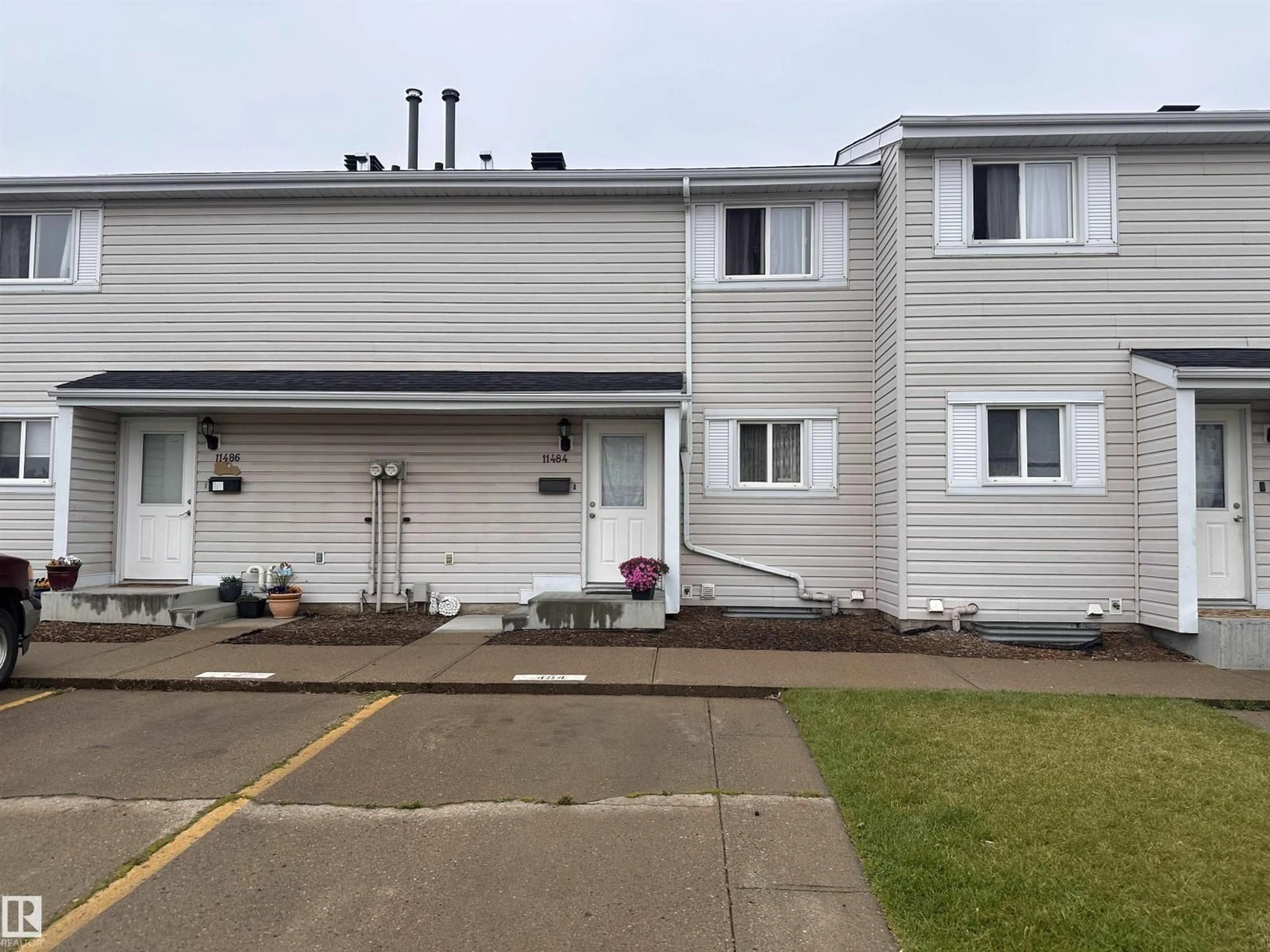 Unknown for 11484 139 AV, Edmonton Alberta T5X3L4