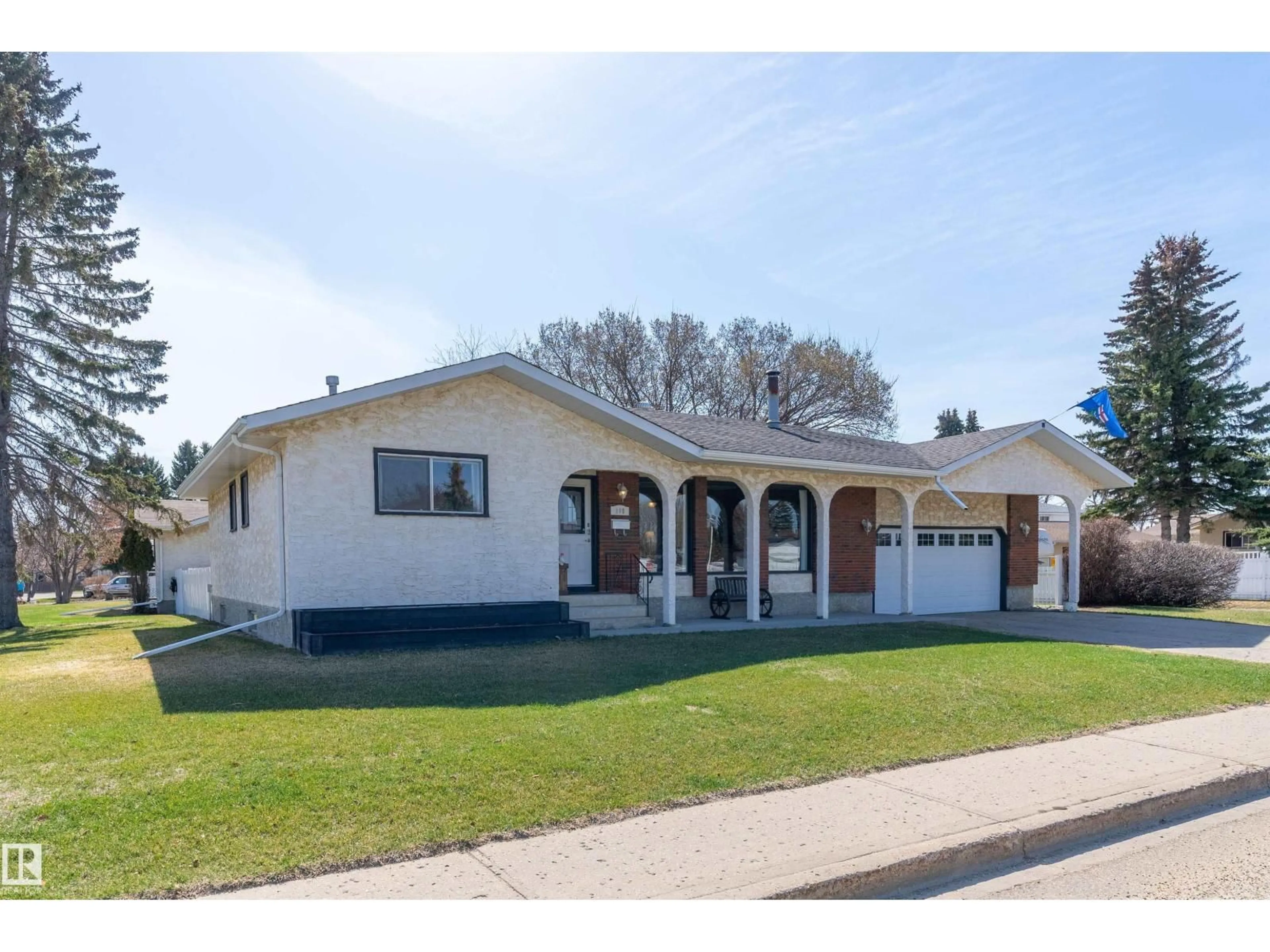 Home with vinyl exterior material, street for 269 CENTENNIAL DR, Wetaskiwin Alberta T9A2J8
