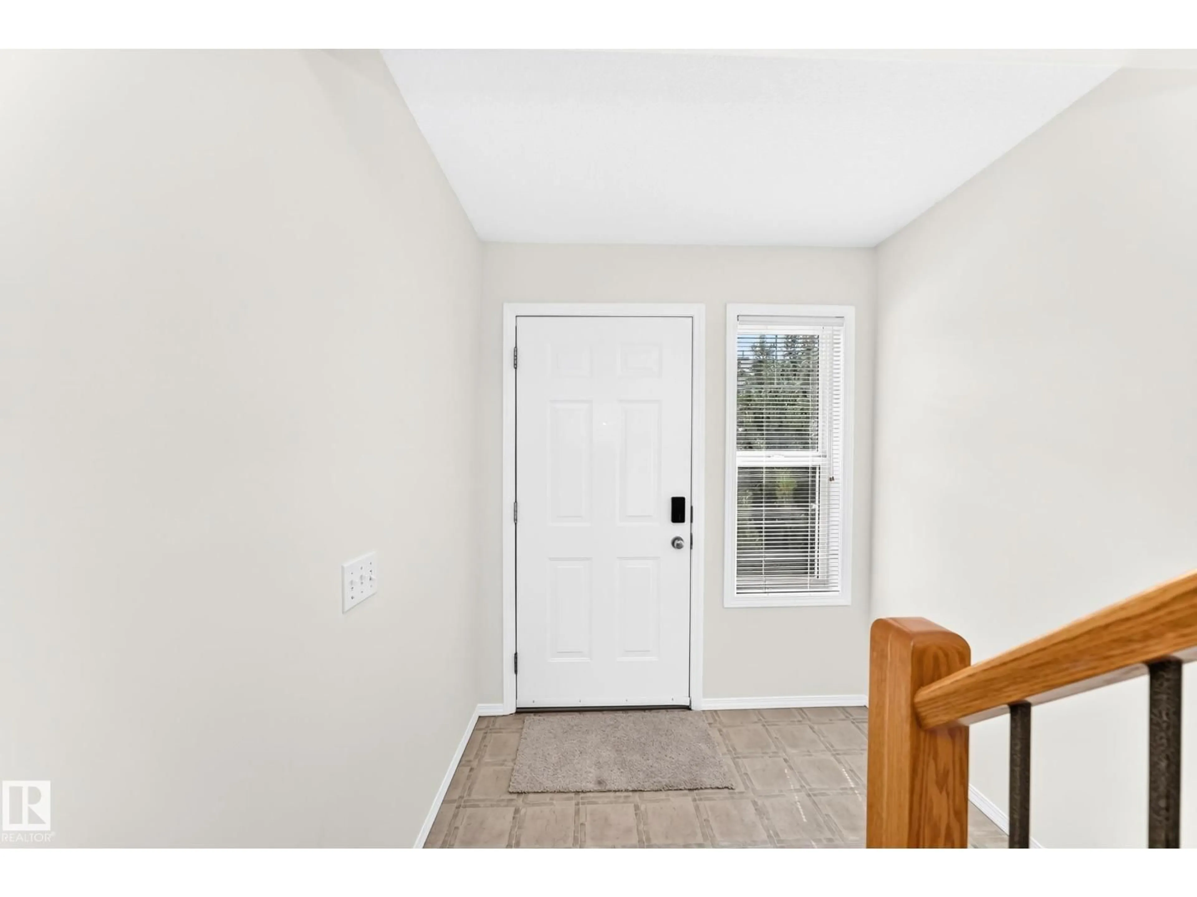 Indoor entryway for 230 - 93 EDWARDS DR, Edmonton Alberta T6X1G7