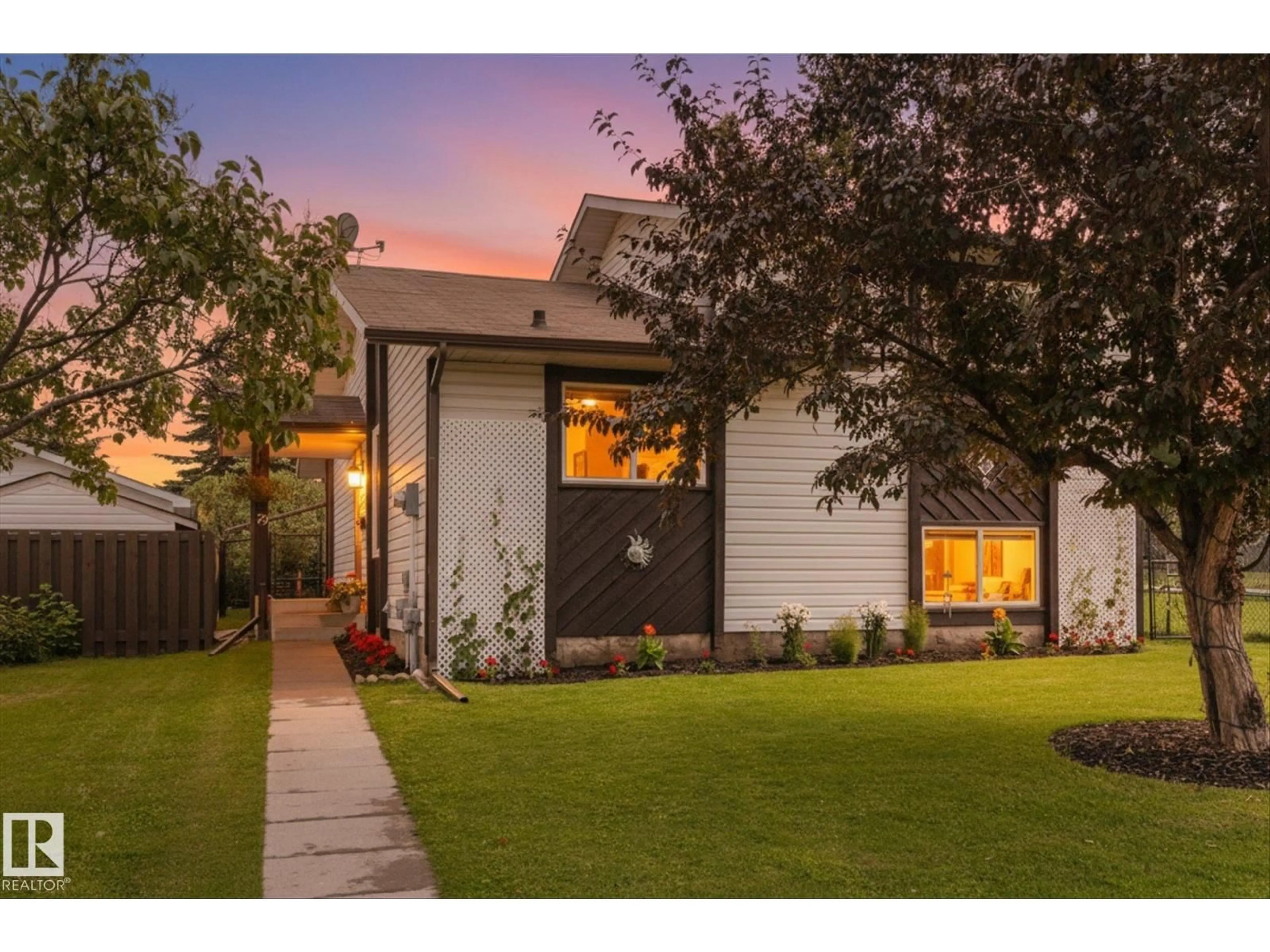 Home with brick exterior material, street for 79 GREYSTONE DR, Spruce Grove Alberta T7X1Y7