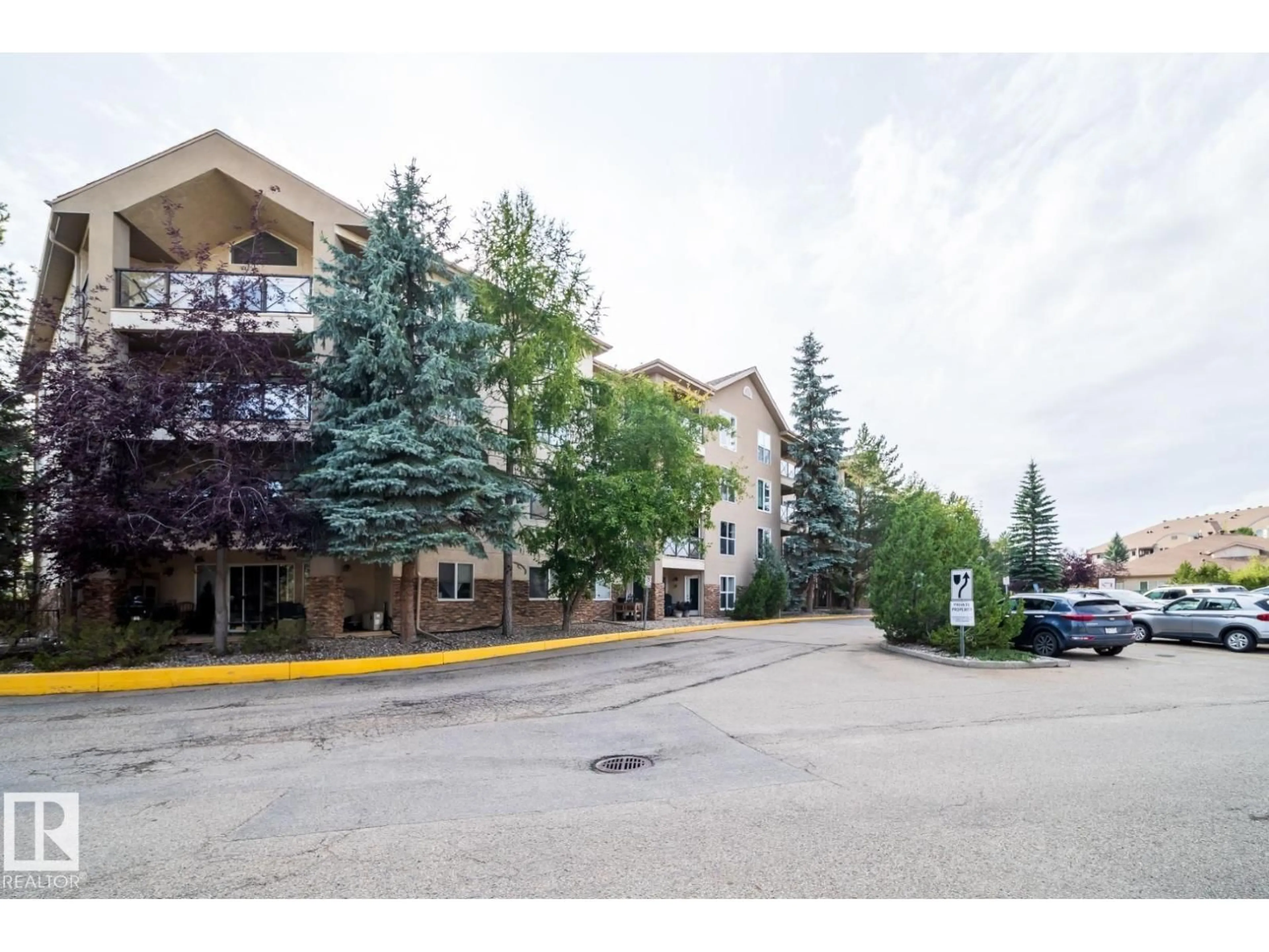 Unknown for 209 - 8912 156 ST, Edmonton Alberta T5R5Z2