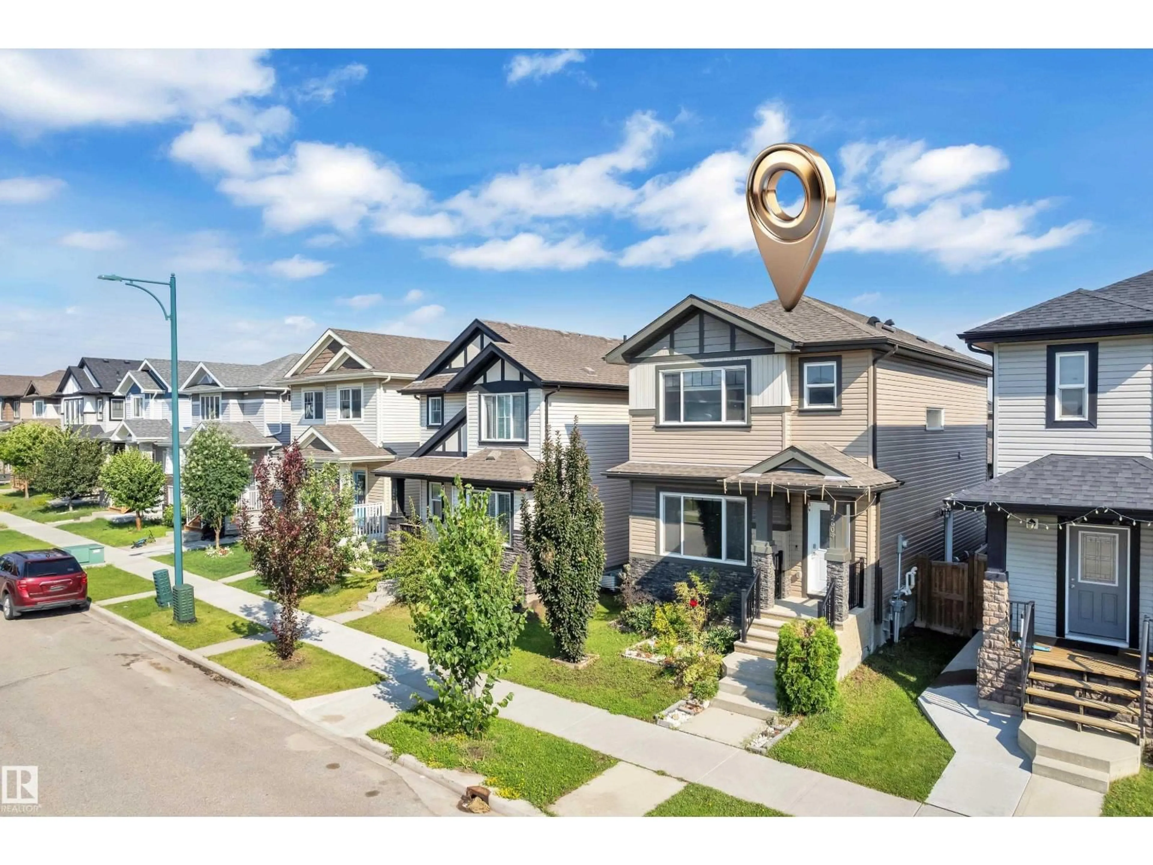 A pic from outside/outdoor area/front of a property/back of a property/a pic from drone, street for 2604 20 AV, Edmonton Alberta T6T0Y7