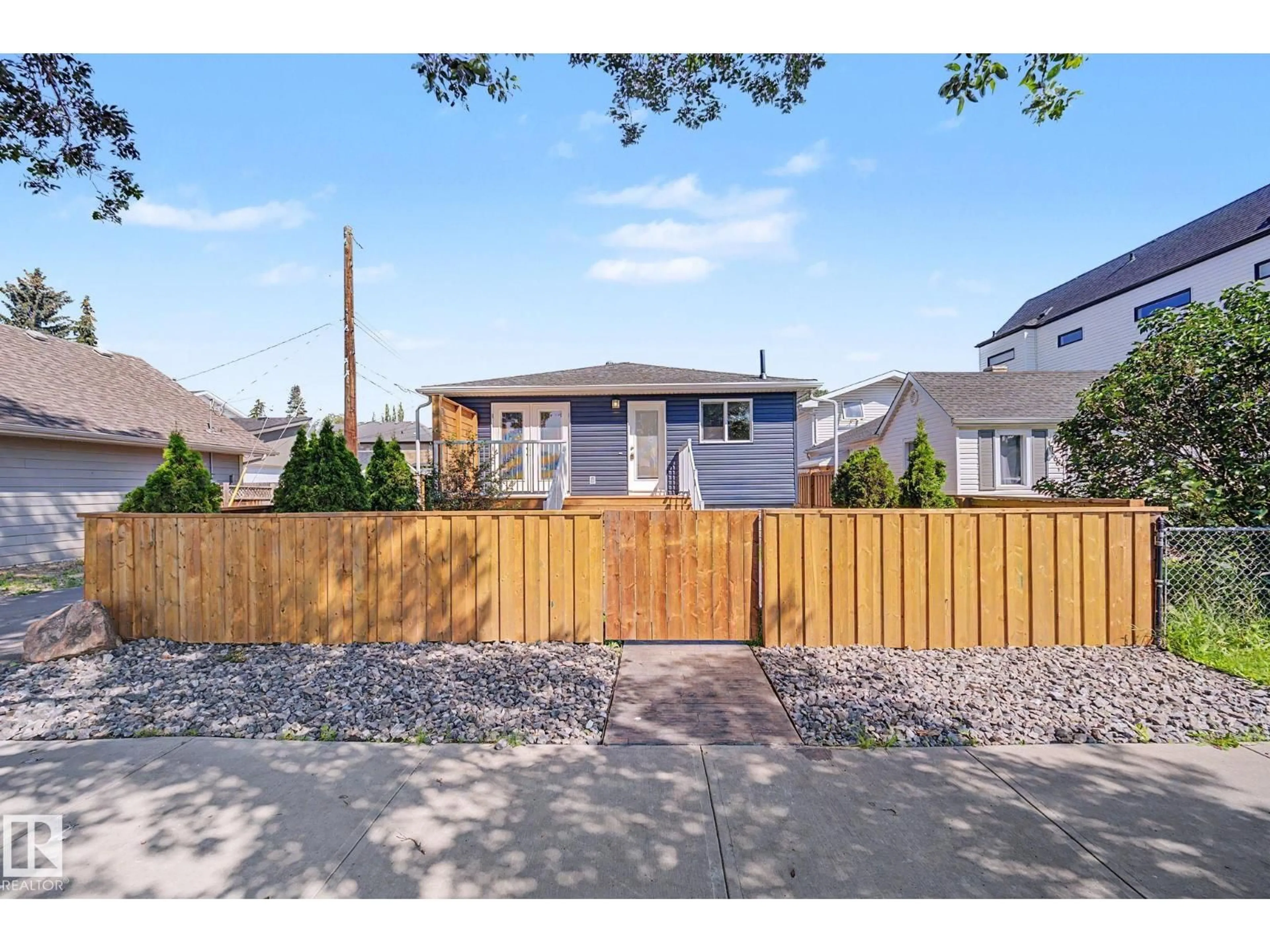 Unknown for 10570 66 AV, Edmonton Alberta T6H1X4
