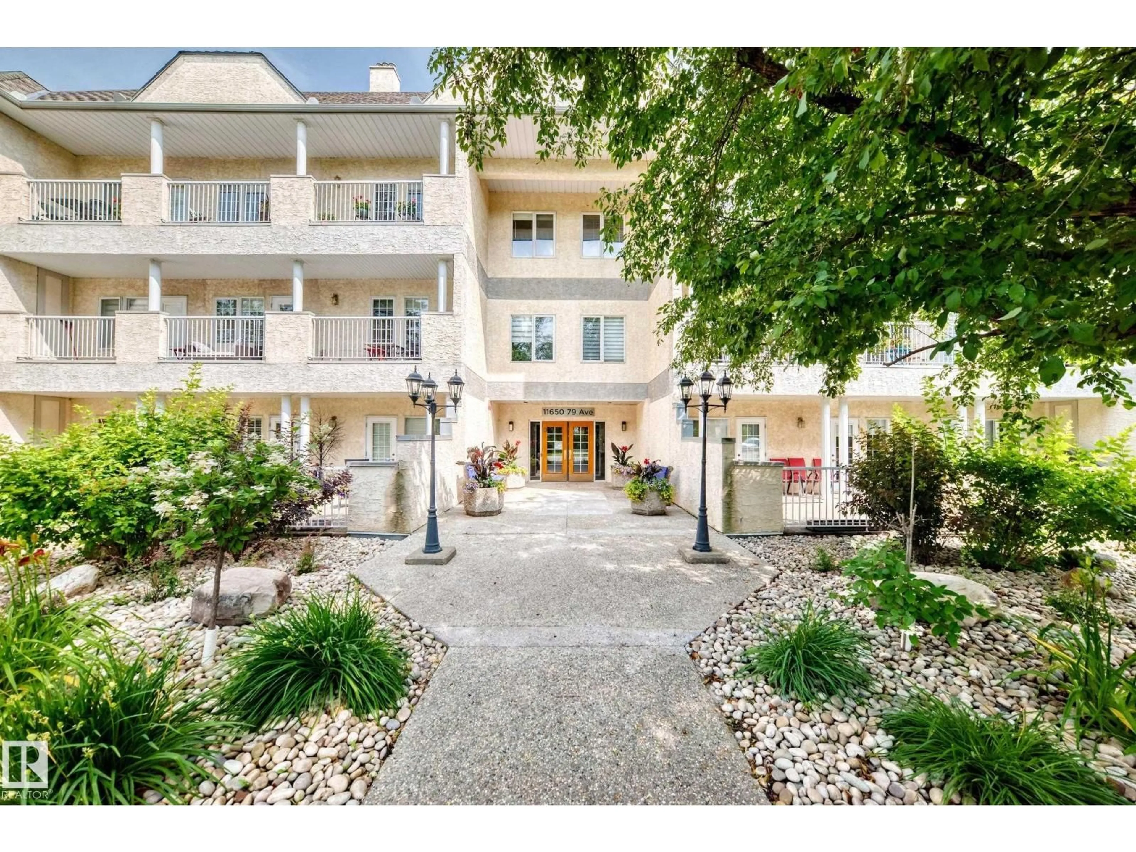 Patio, street for 308 11650 79 AVENUE AVENUE, Edmonton Alberta T6G0P7