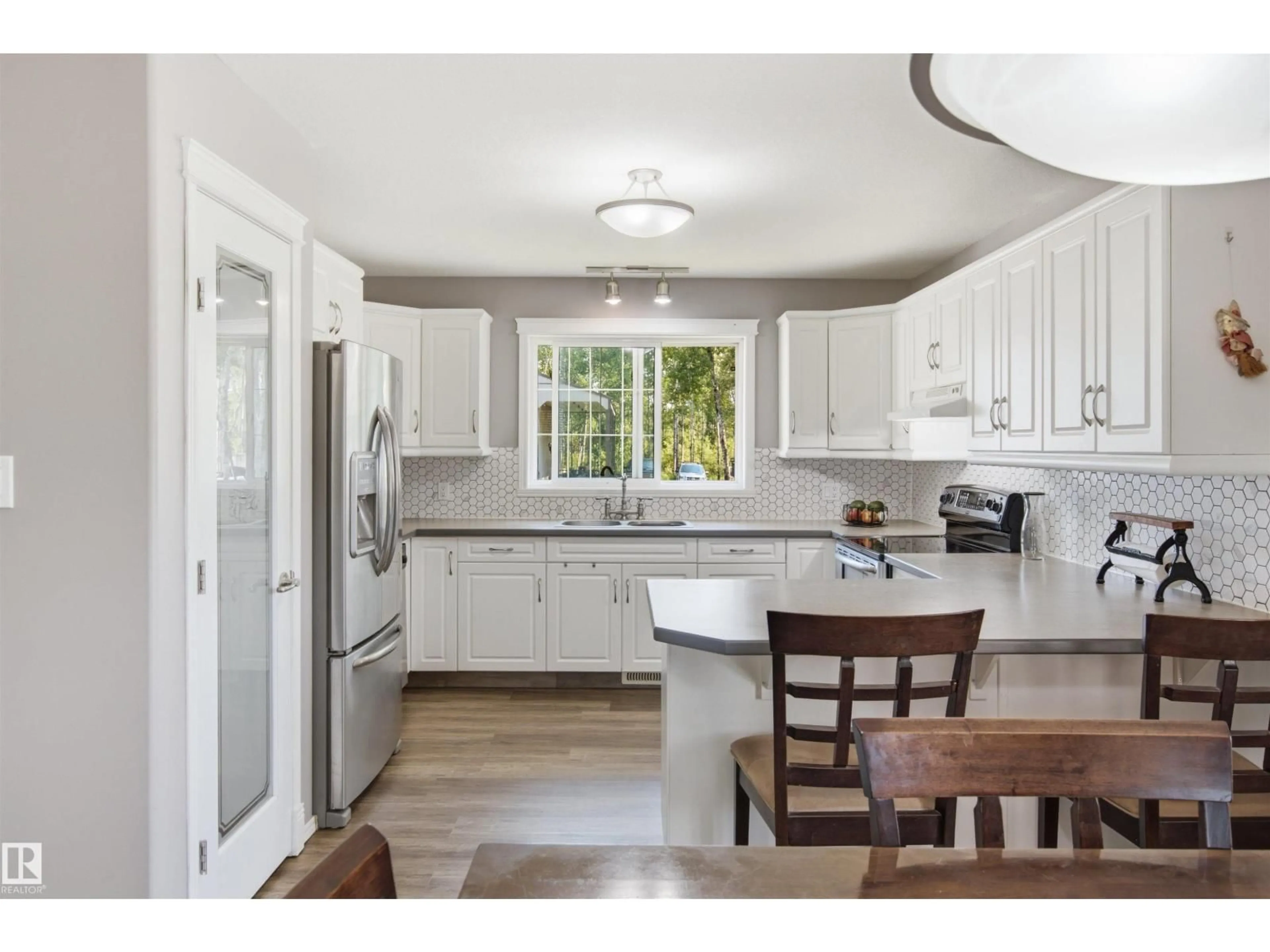Open concept kitchen, ceramic/tile floor for 63320 RGE RD 435, Rural Bonnyville M.D. Alberta T9M1P3