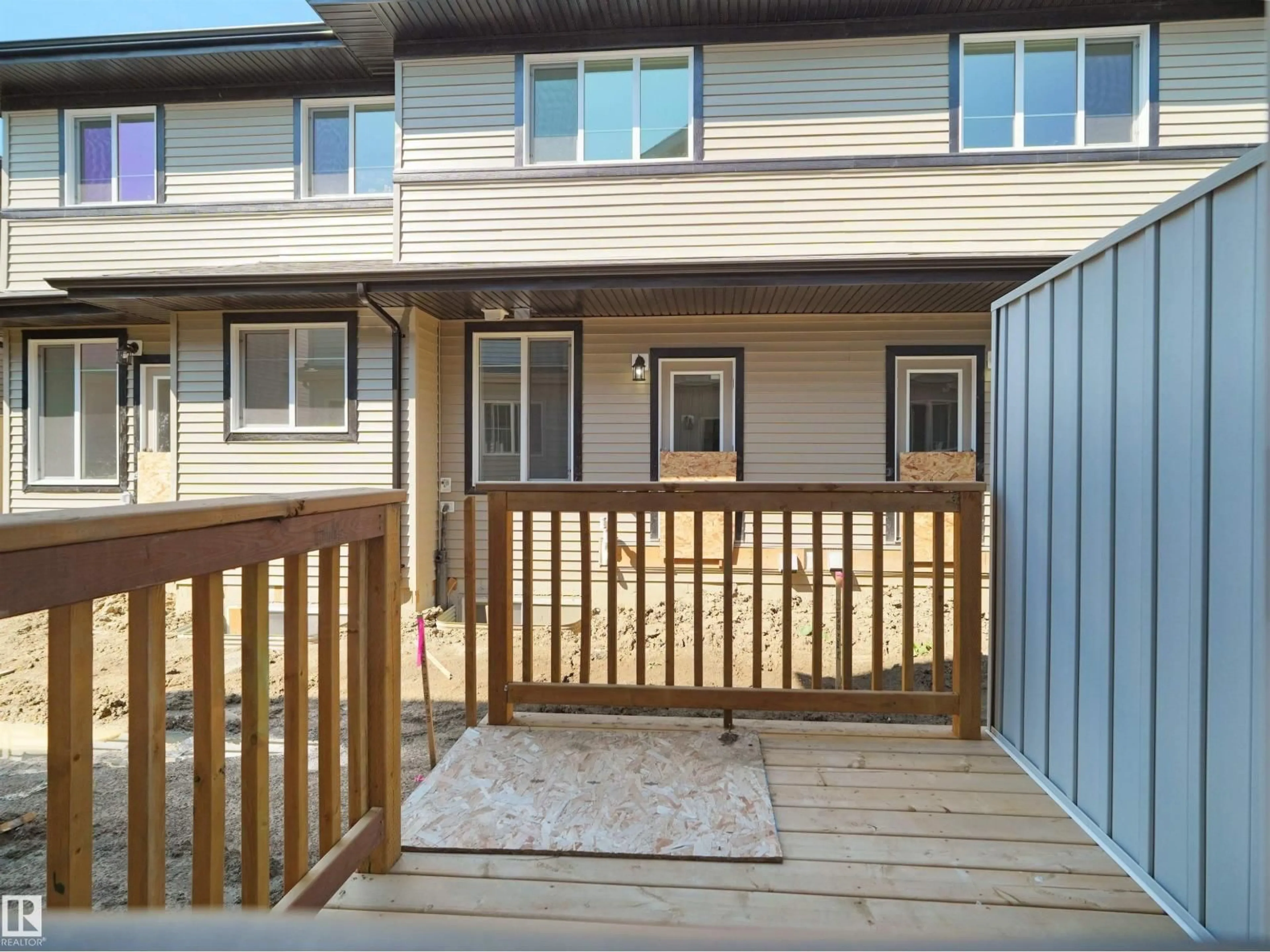 Patio, street for #7 - 7110 KESWICK COMMON, Edmonton Alberta T6W5P7