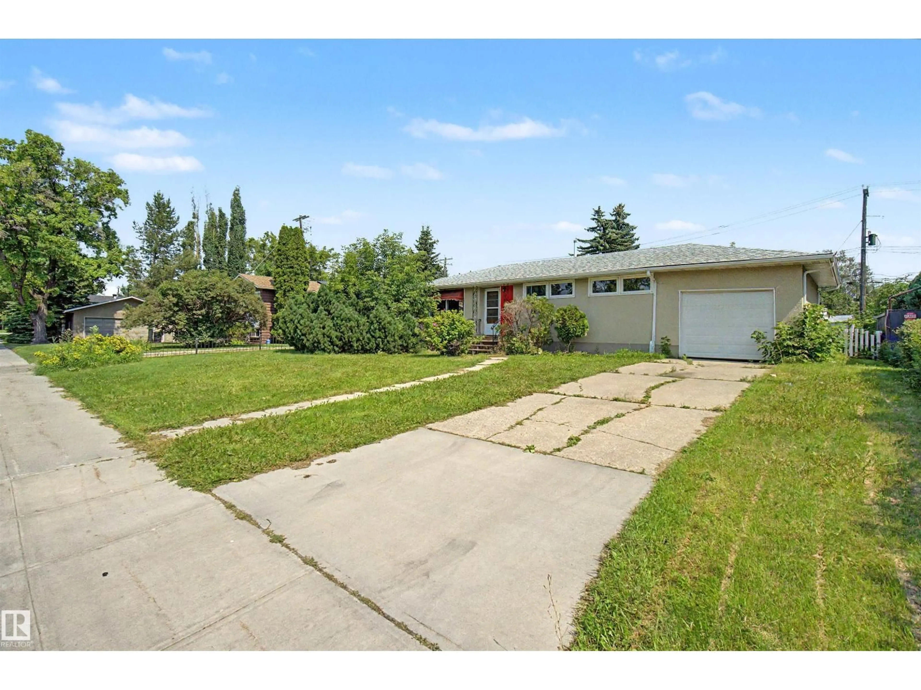 A pic from outside/outdoor area/front of a property/back of a property/a pic from drone, street for 8215 149 STREET, Edmonton Alberta T5R1B1