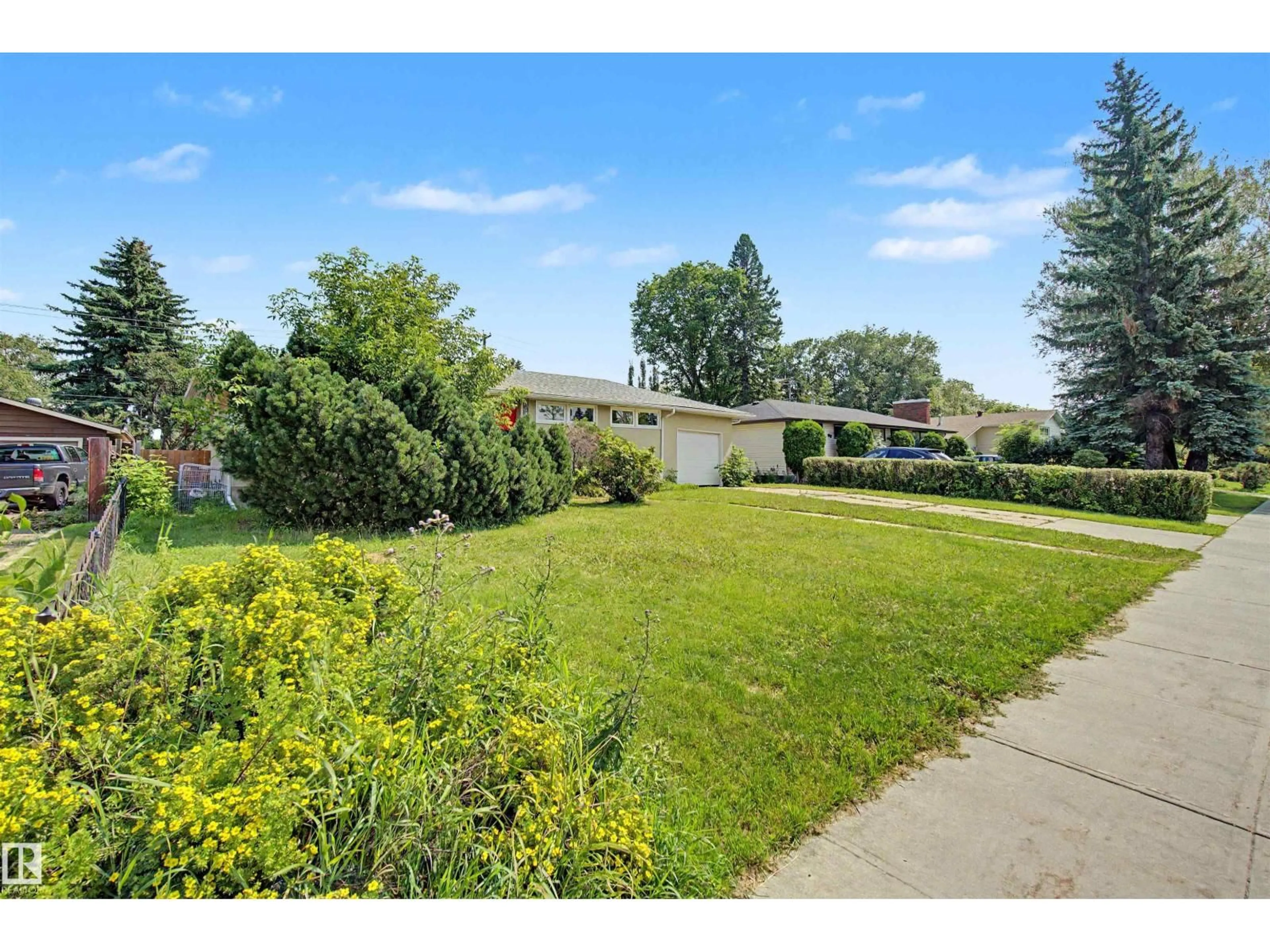 A pic from outside/outdoor area/front of a property/back of a property/a pic from drone, street for 8215 149 STREET, Edmonton Alberta T5R1B1