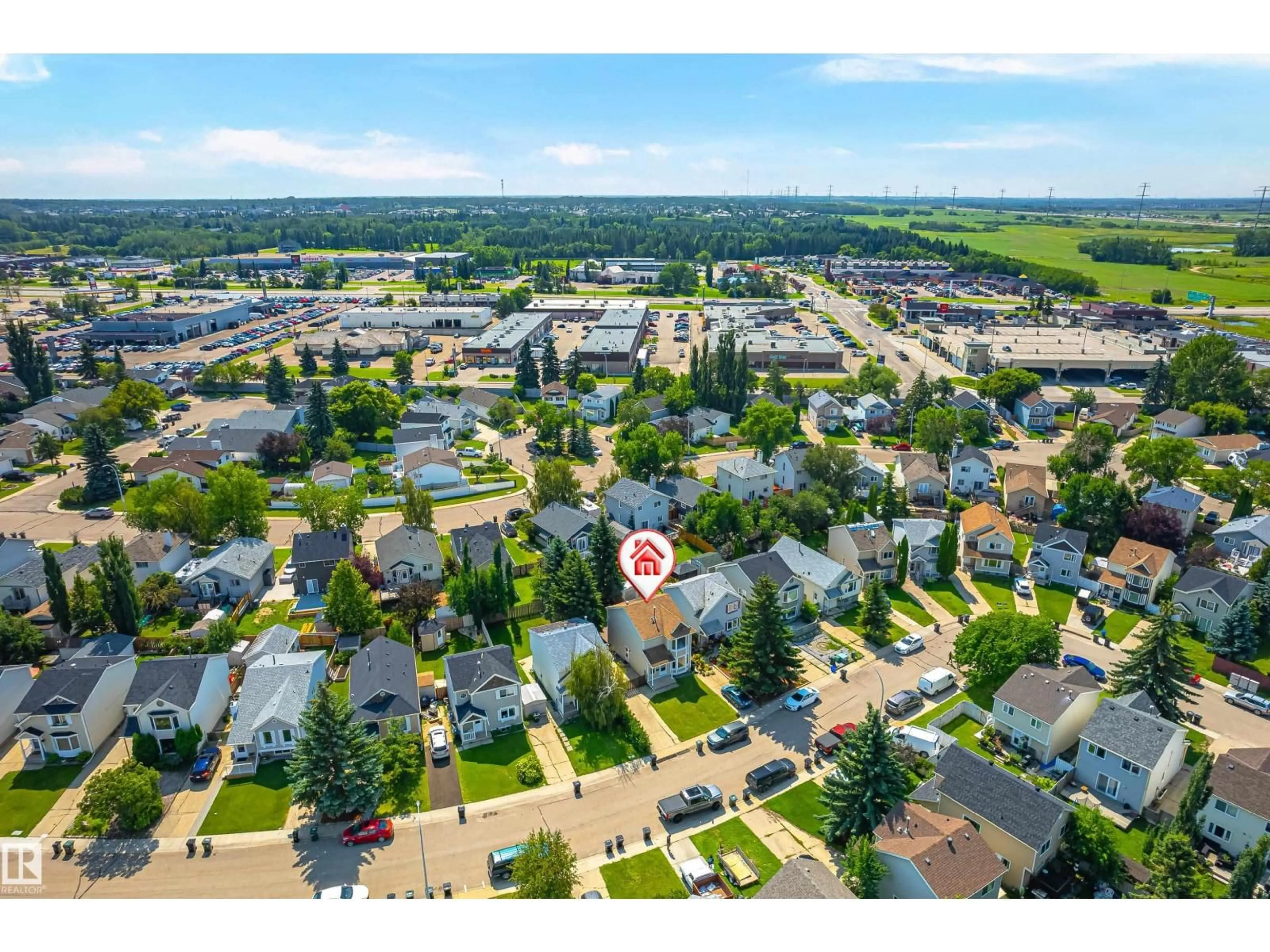 A pic from outside/outdoor area/front of a property/back of a property/a pic from drone, unknown for 281 VANTAGE LN, Sherwood Park Alberta T8A4J3