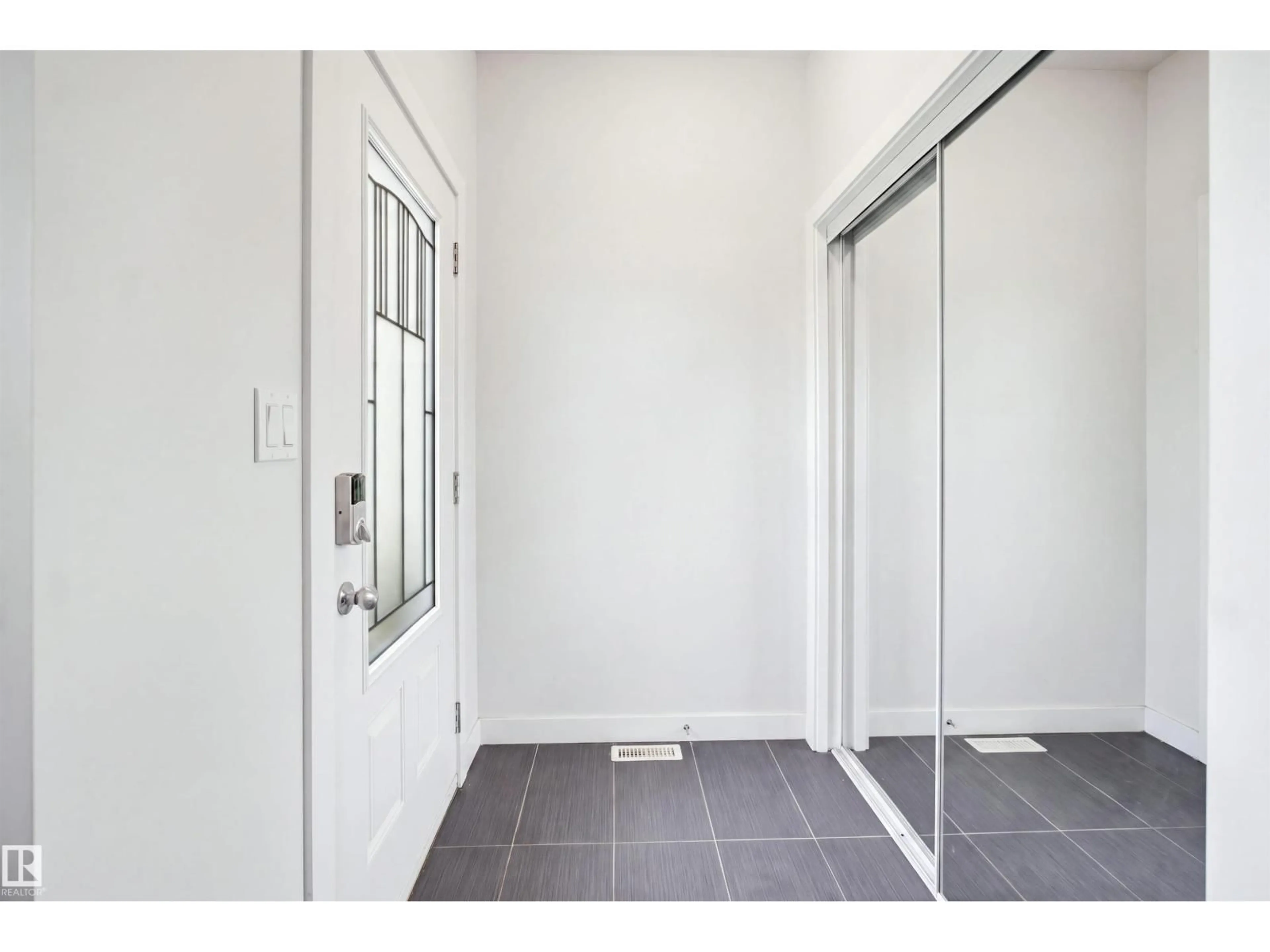 Indoor entryway for 22 723 172 ST SW, Edmonton Alberta T6W2N6