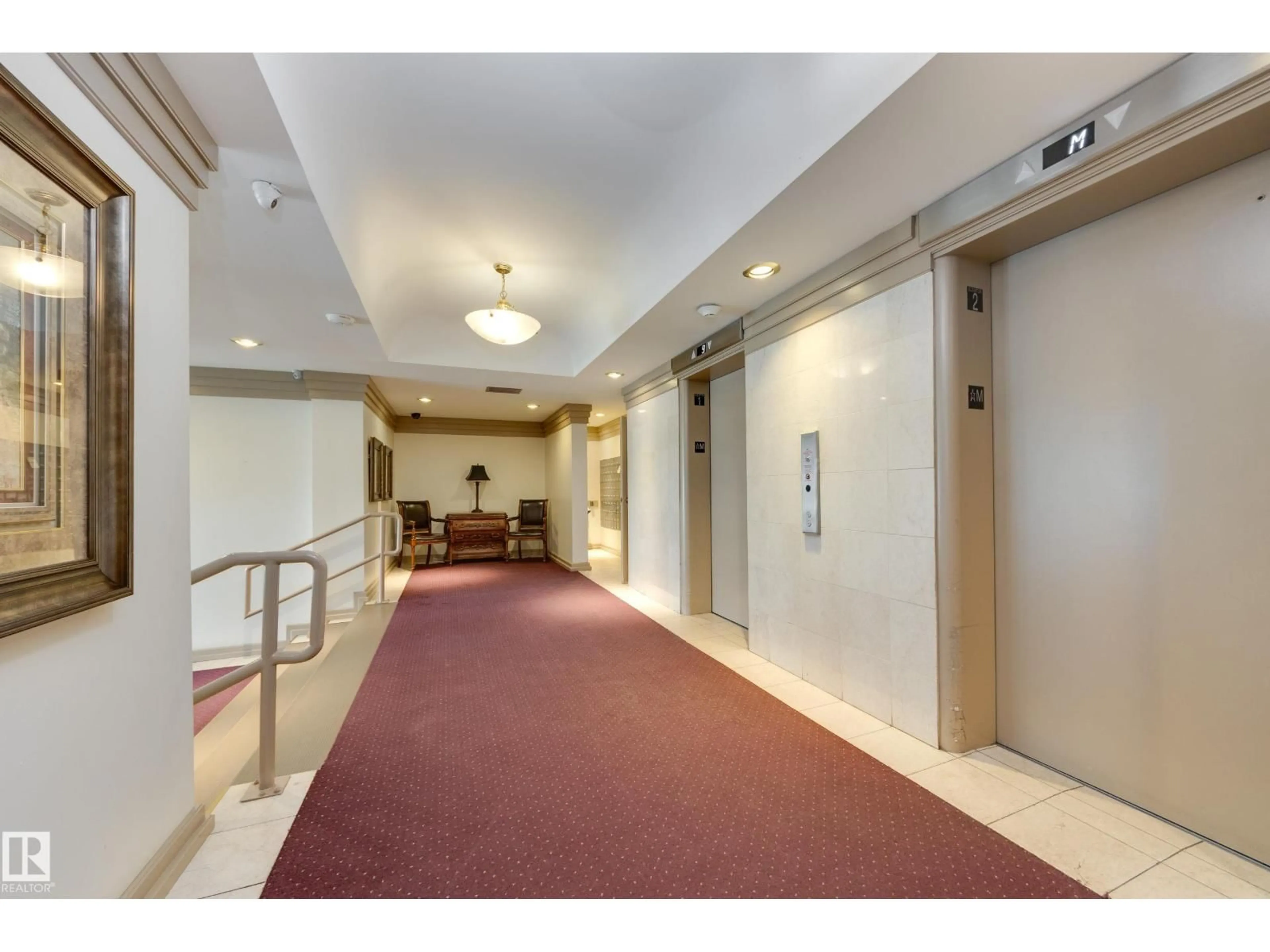 Indoor foyer for #502 - 9835 113 ST NW, Edmonton Alberta T5K1N4