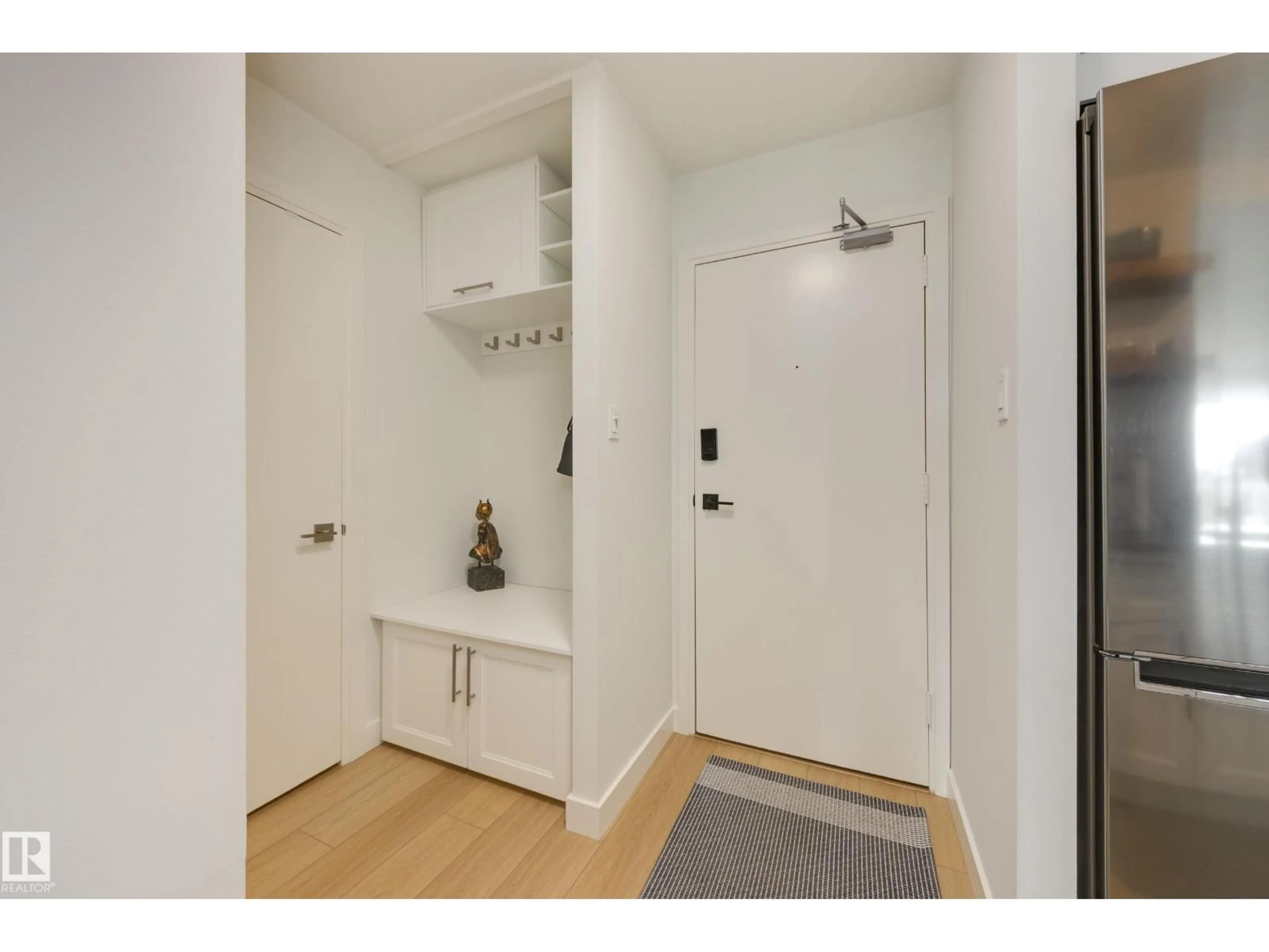 Indoor entryway for #502 - 9835 113 ST NW, Edmonton Alberta T5K1N4
