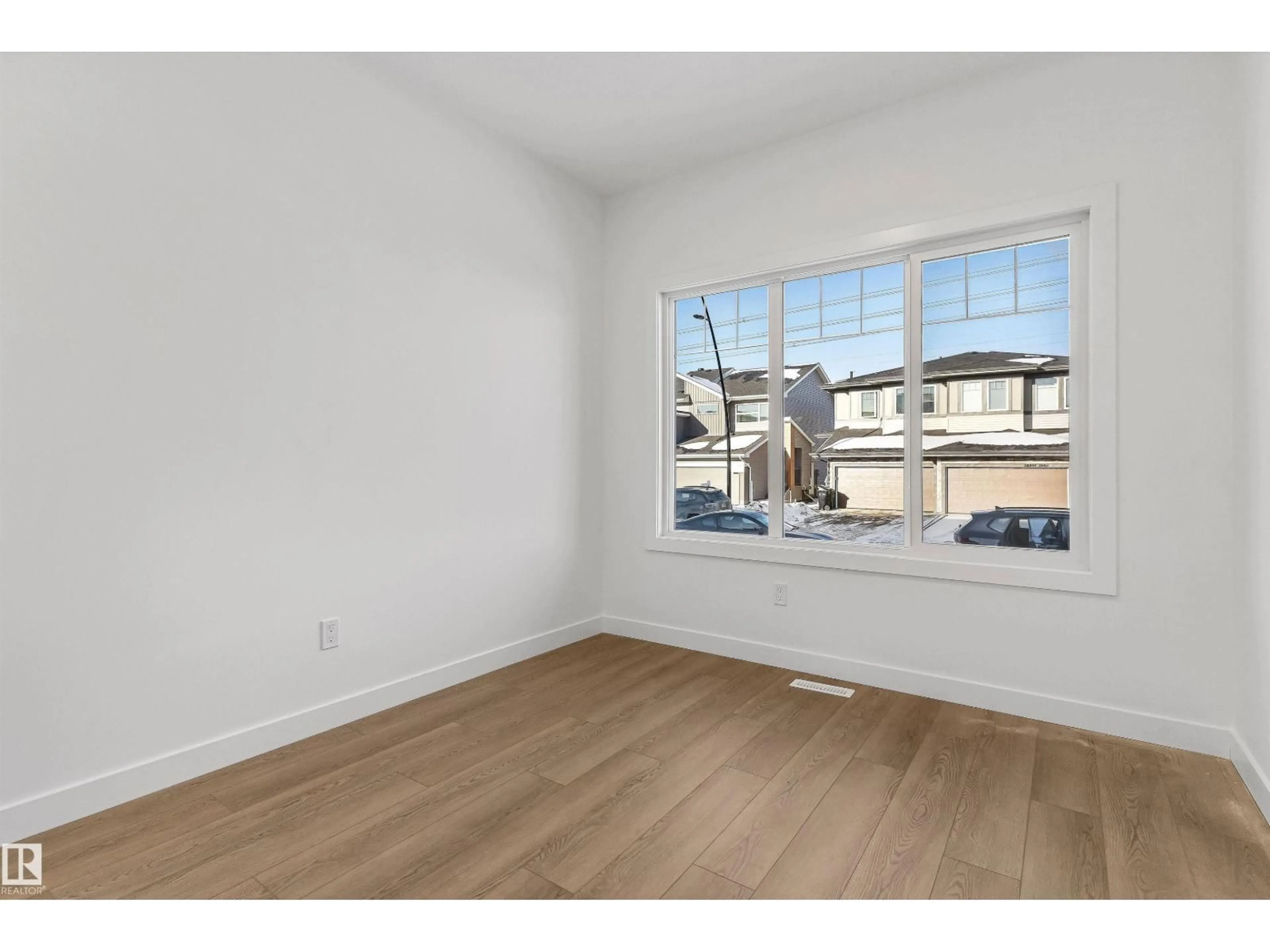 A pic of a room for 18863 29 AV, Edmonton Alberta T5T4T8