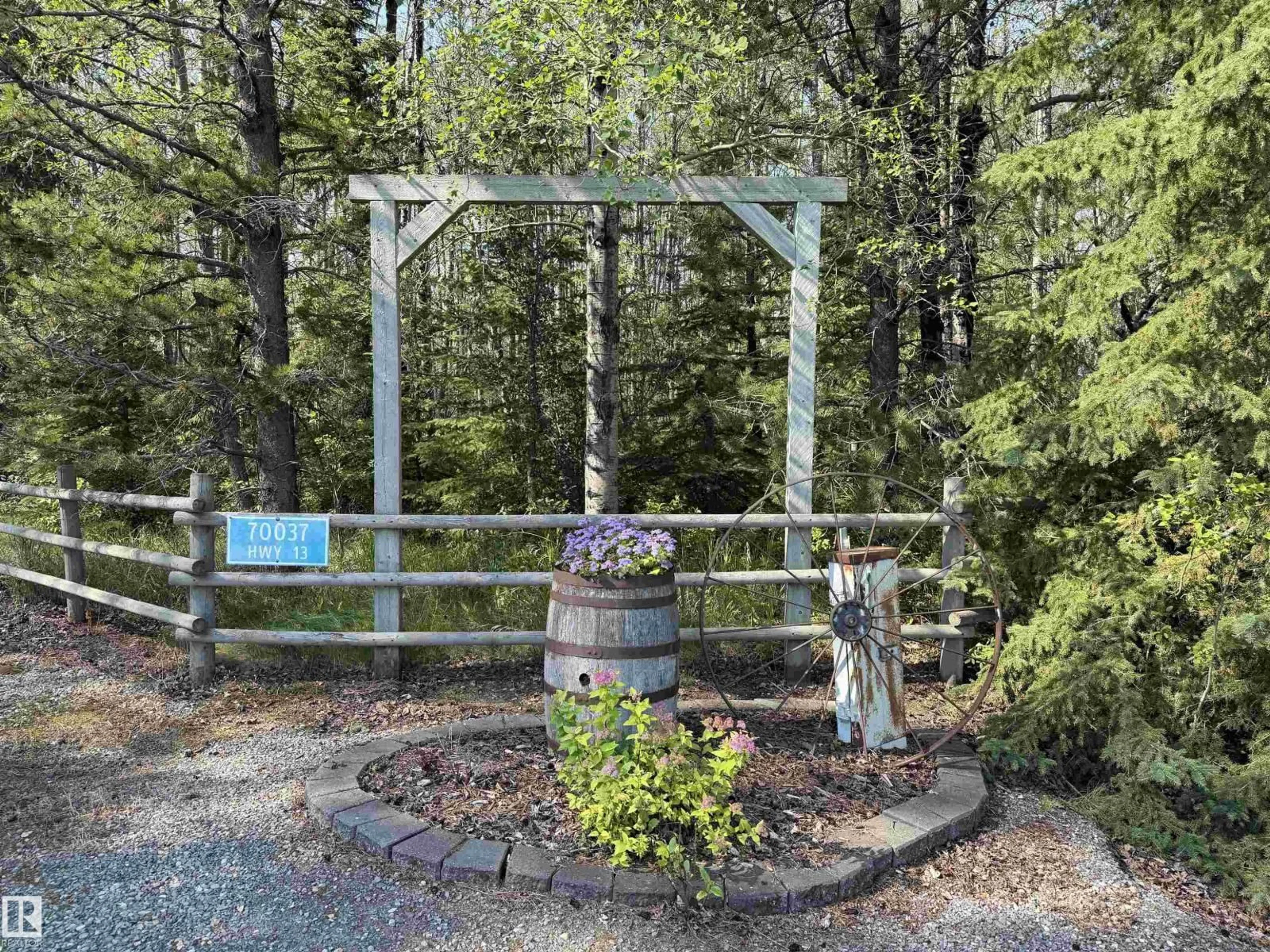 Patio, forest/trees view for 70037 HWY 13, Rural Wetaskiwin County Alberta T0C0A0