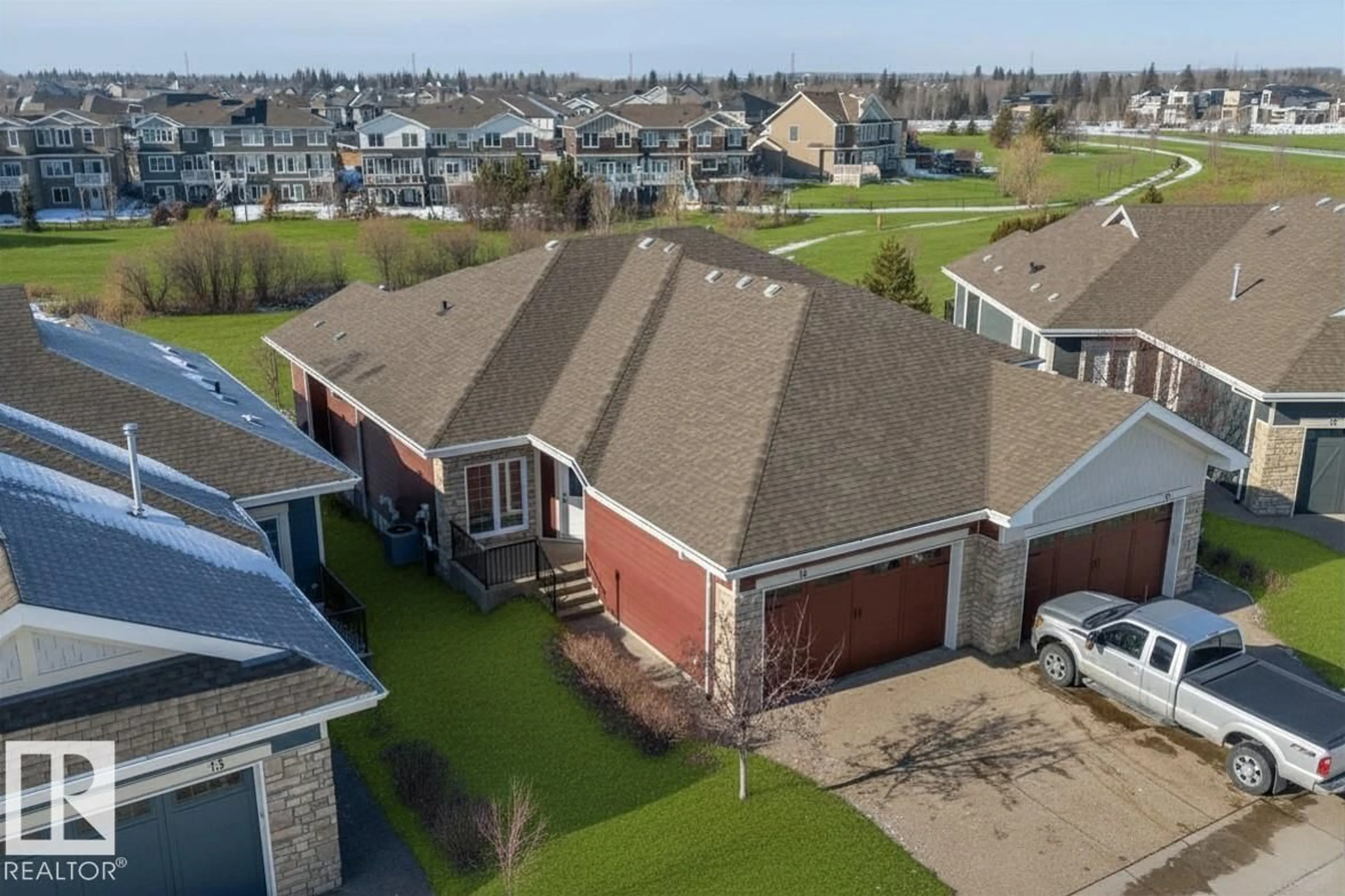 A pic from outside/outdoor area/front of a property/back of a property/a pic from drone, street for 3090 - 14 CAMERON HEIGHTS WY, Edmonton Alberta T6M0S7