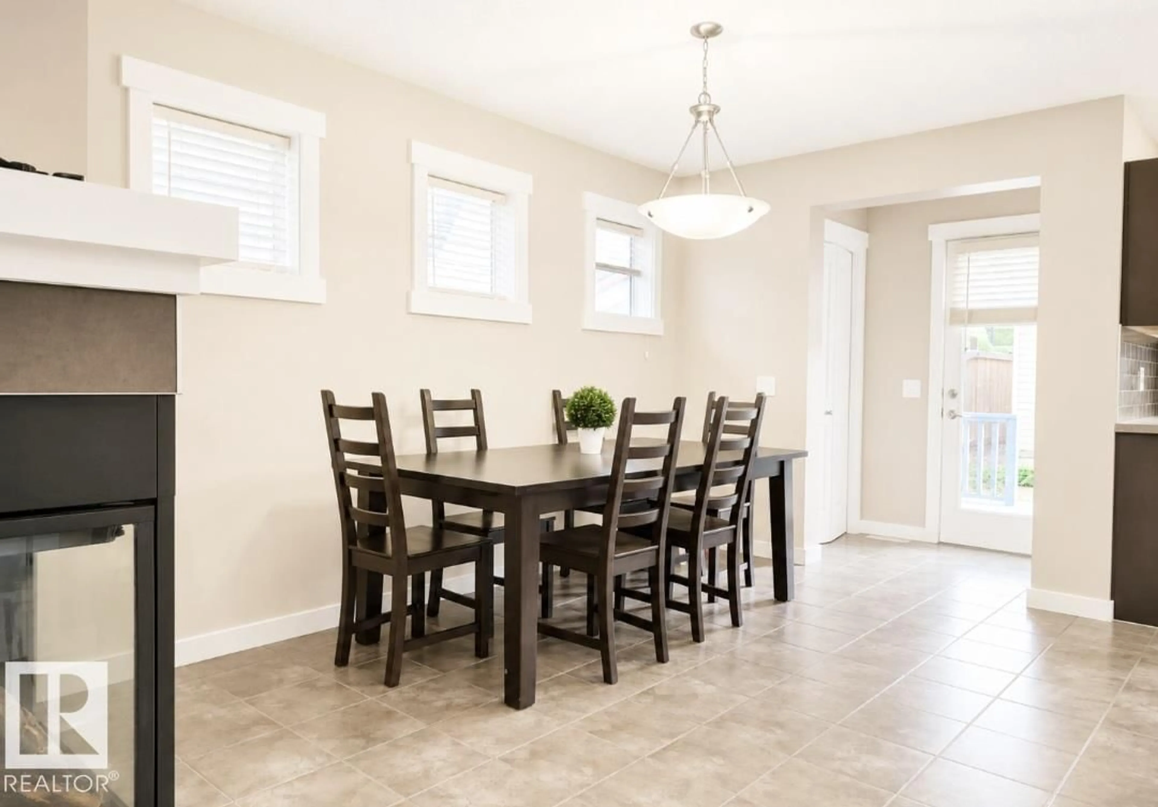 Dining room, ceramic/tile floor for 5135 1A AV SW, Edmonton Alberta T6X0X3
