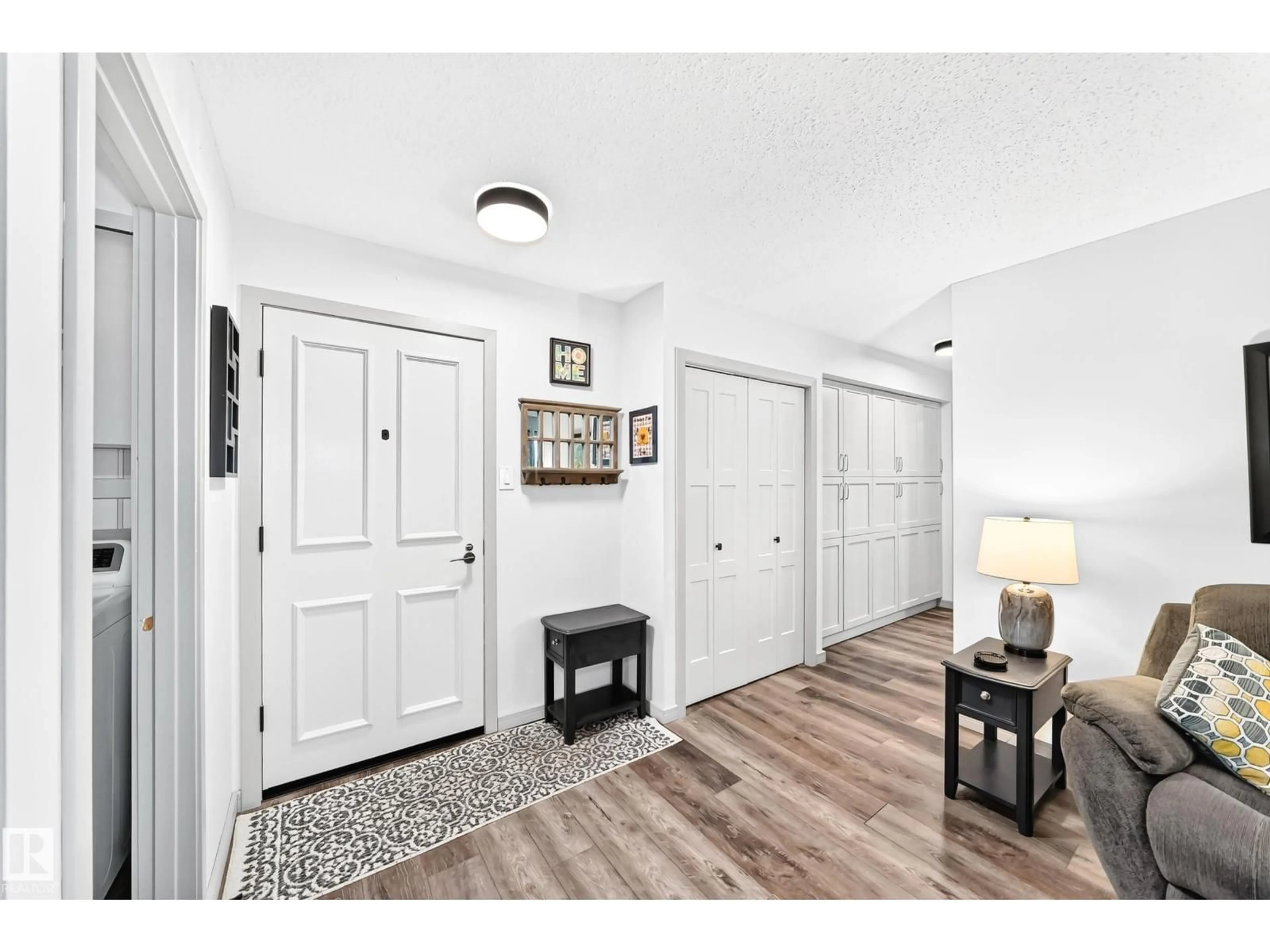 Indoor entryway for #401 - 14810 51 AV, Edmonton Alberta T6H5G5
