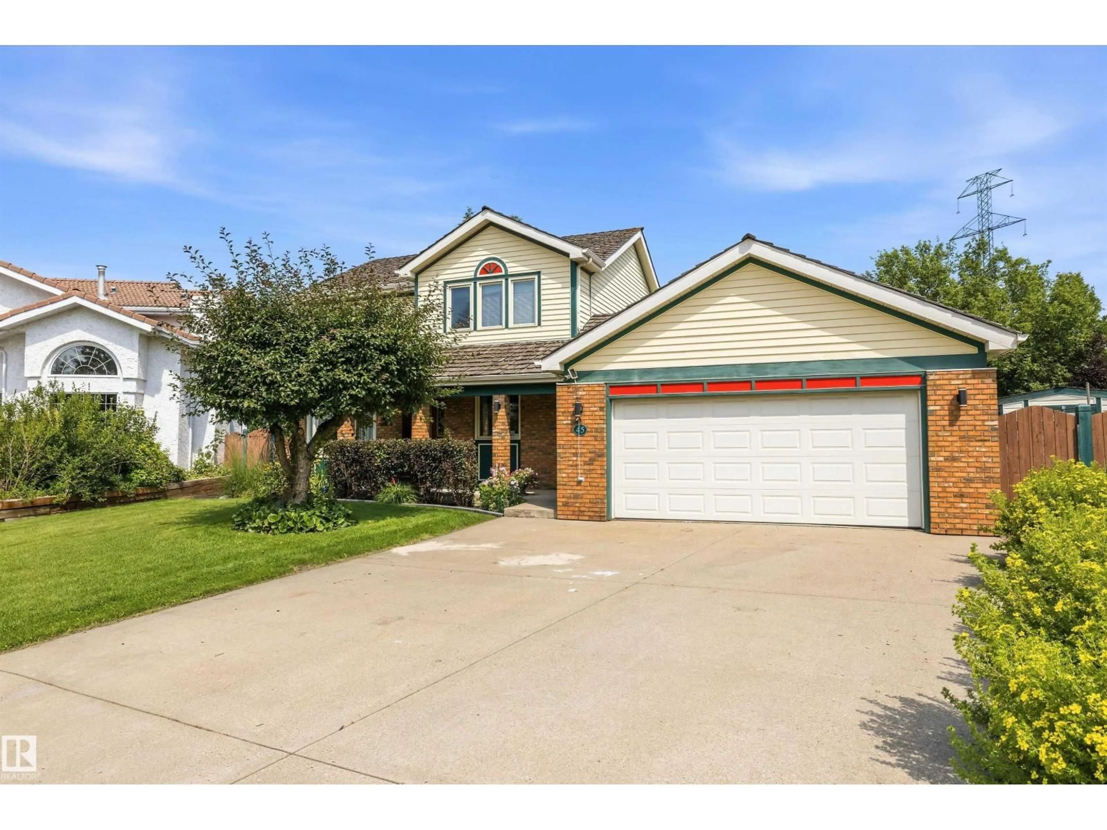 Unknown for 45 BLUE QUILL CR, Edmonton Alberta T6J6C5