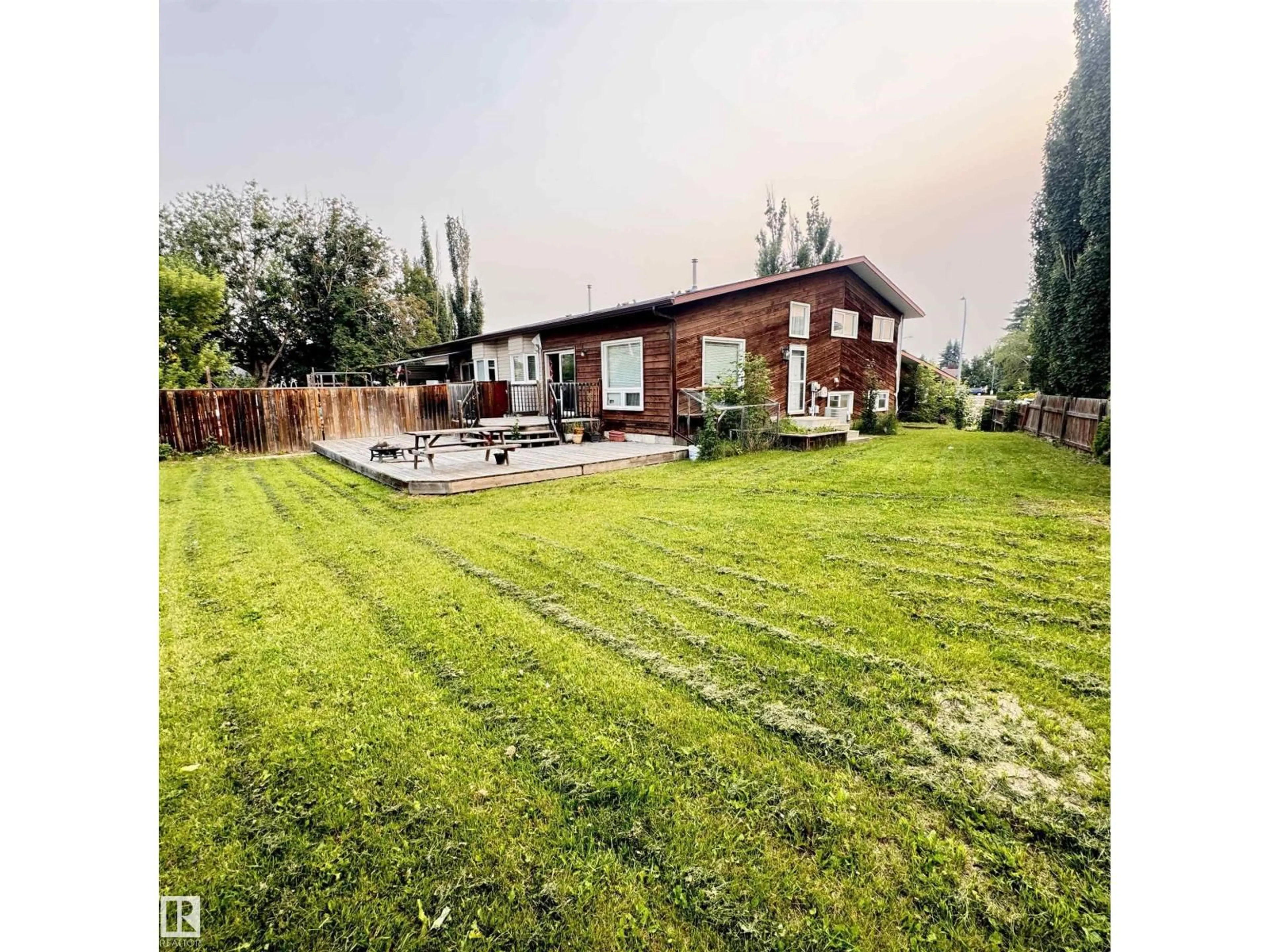 A pic from outside/outdoor area/front of a property/back of a property/a pic from drone, unknown for NW - 4821 11A AV, Edmonton Alberta T6L4A5