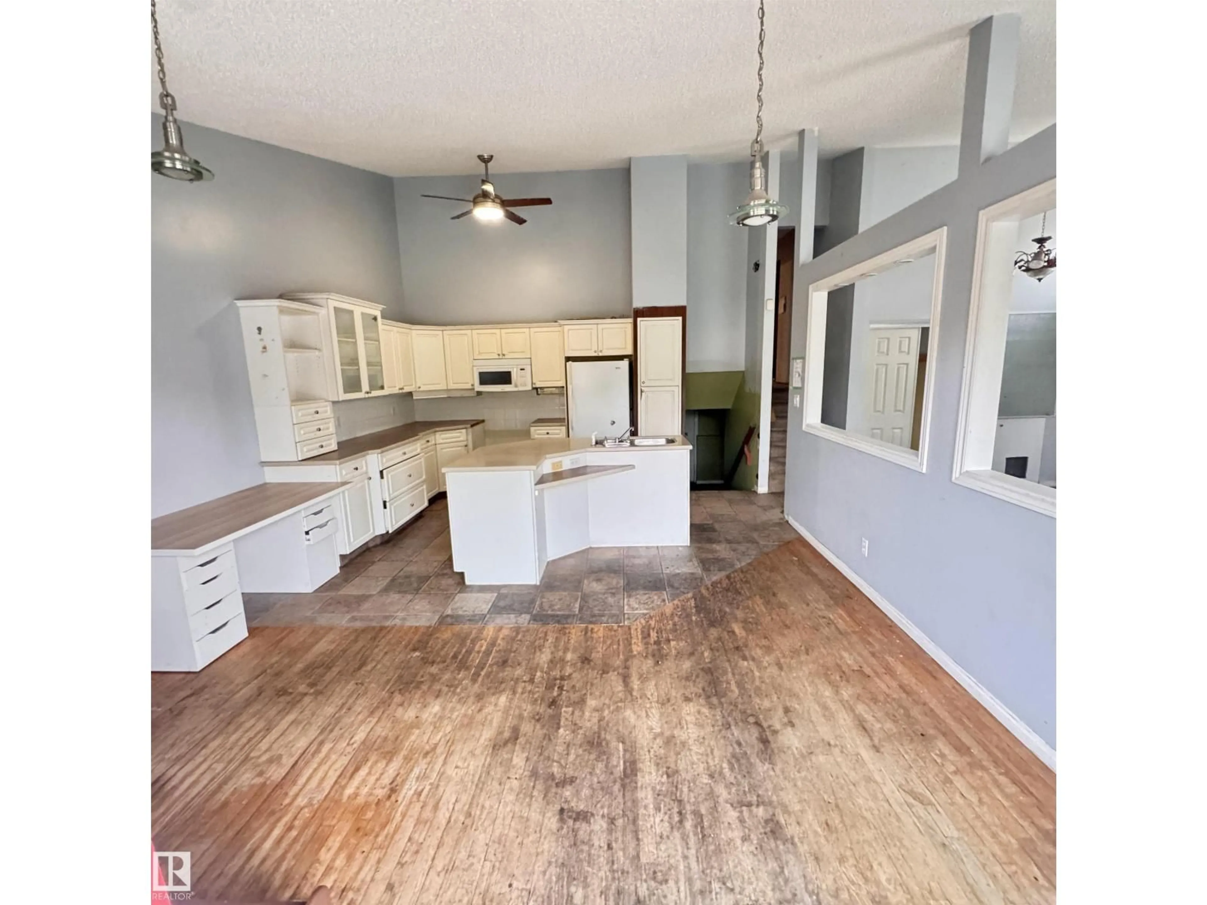 Open concept kitchen, unknown for NW - 4821 11A AV, Edmonton Alberta T6L4A5