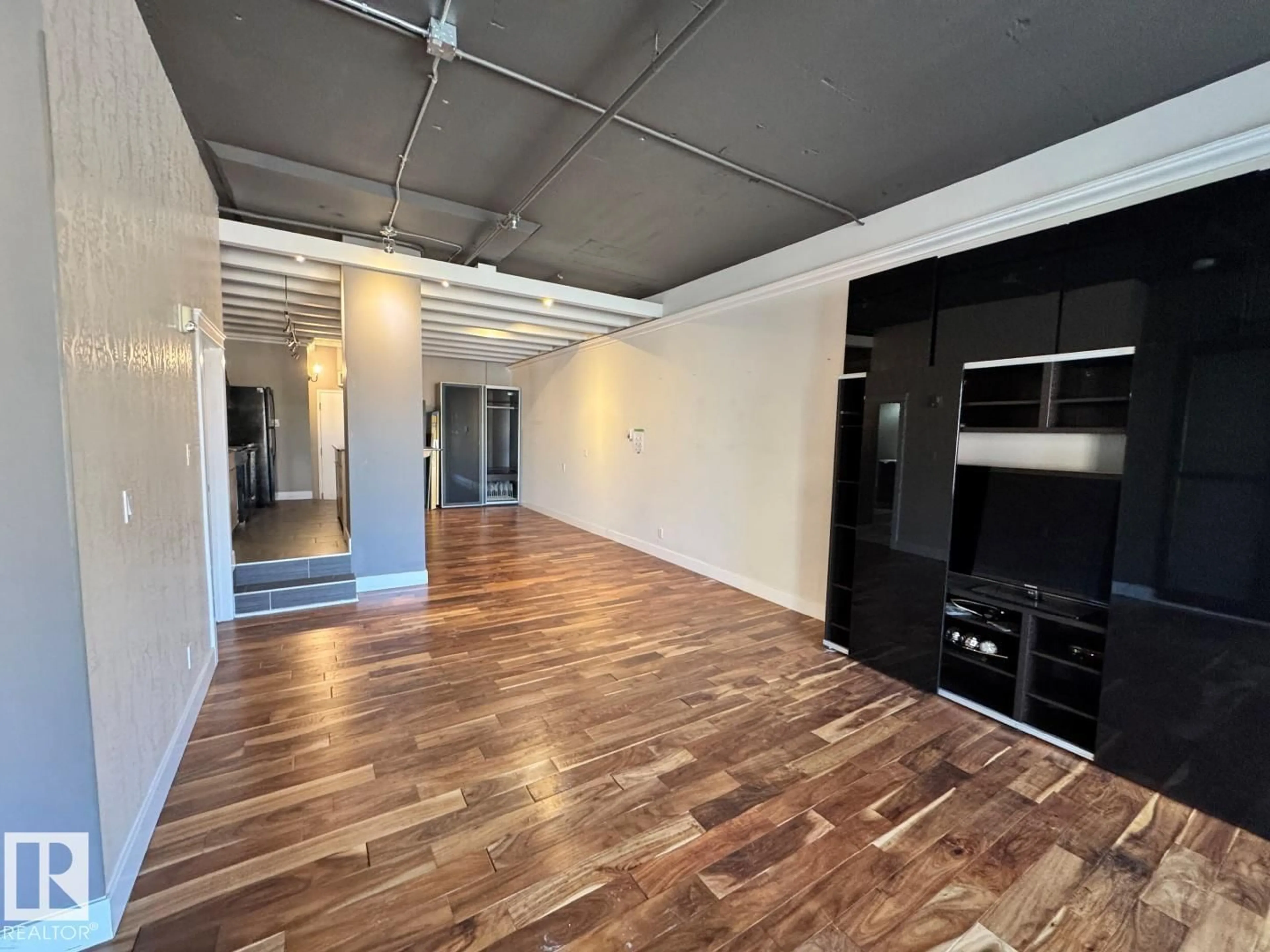 A pic of a room for 304 - 10179 105 ST, Edmonton Alberta T5J3N1