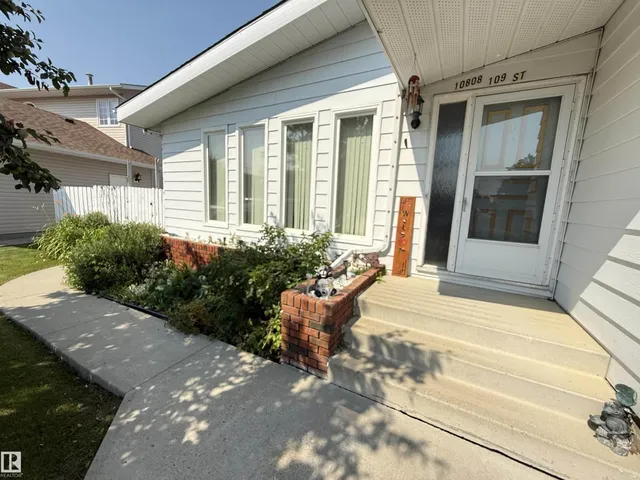 10808 109 STREET, Westlock 2