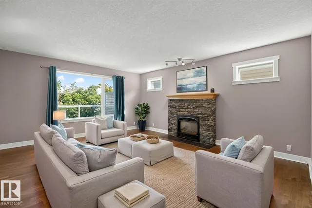 18 CASCADE CR, Sherwood Park 2