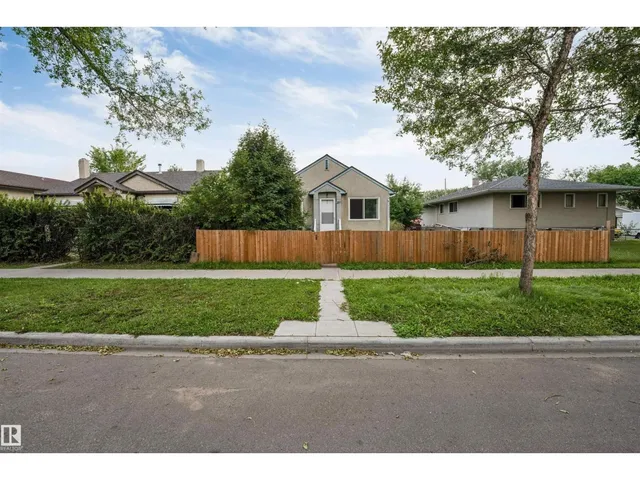 NW - 12105 87 ST, Edmonton 3