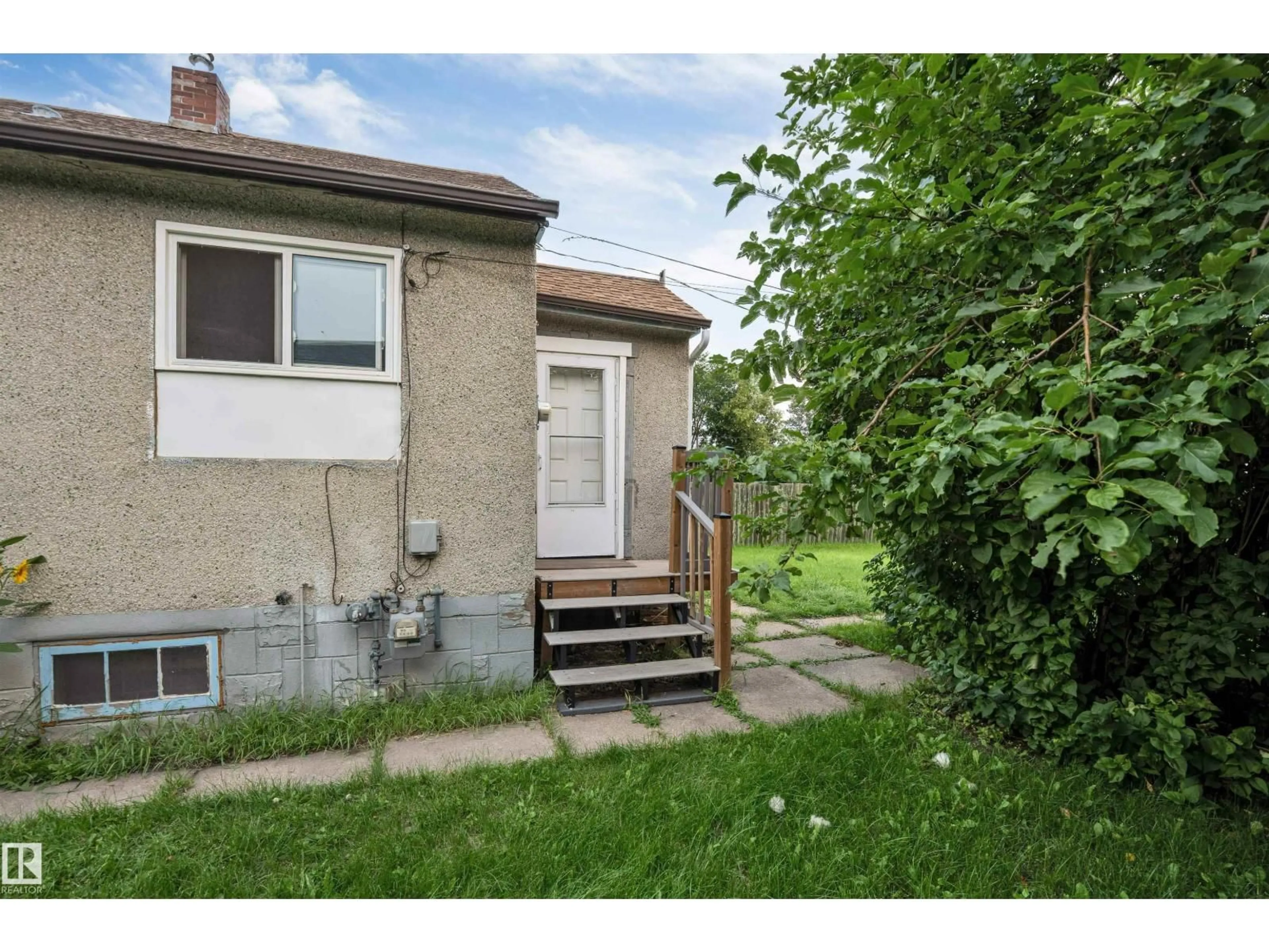 Patio, street for NW - 12105 87 ST, Edmonton Alberta T5B3N7