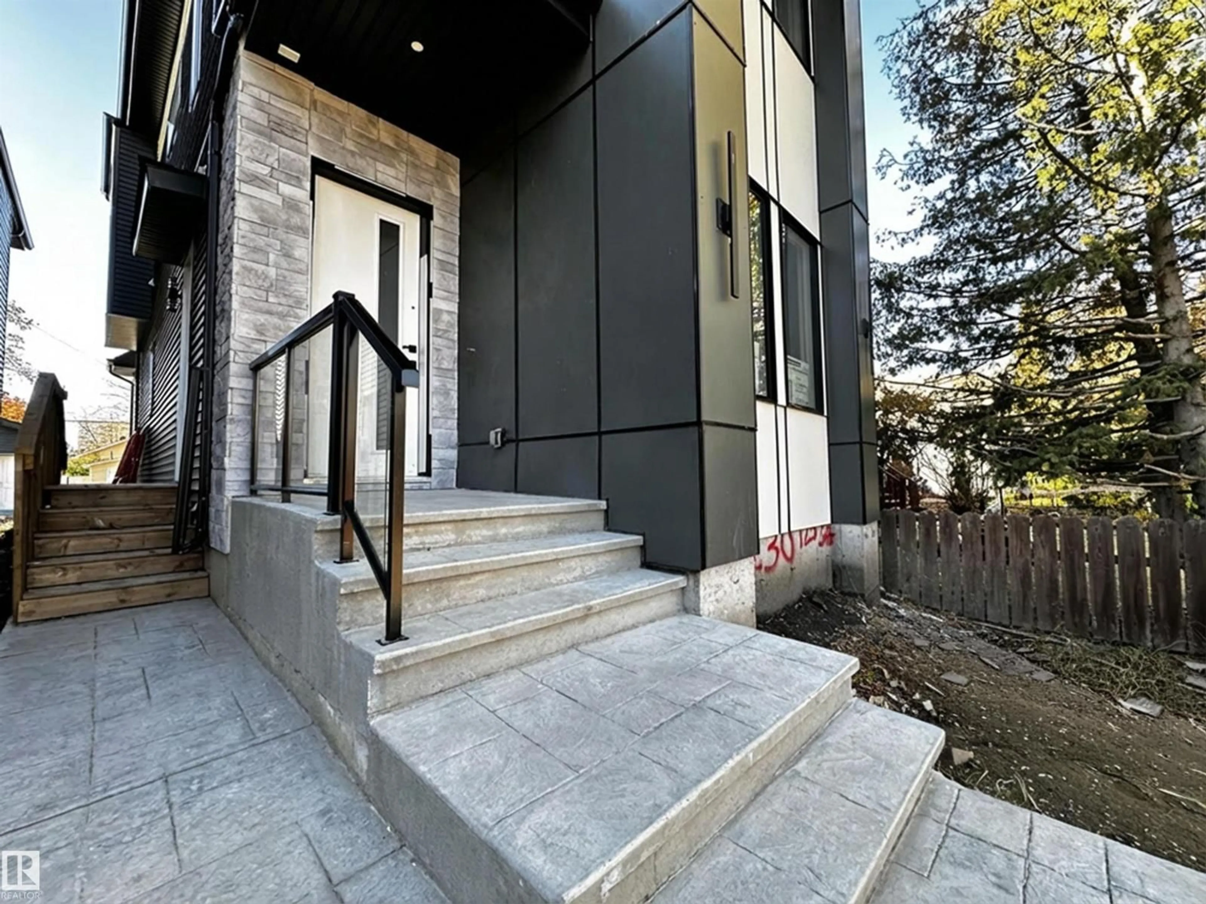 Unknown for NW - 11230 125 ST, Edmonton Alberta T5M0M5