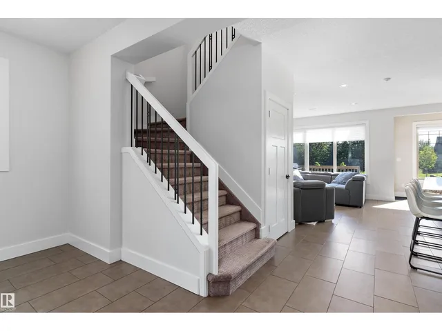 5811 MULLEN PL, Edmonton 4