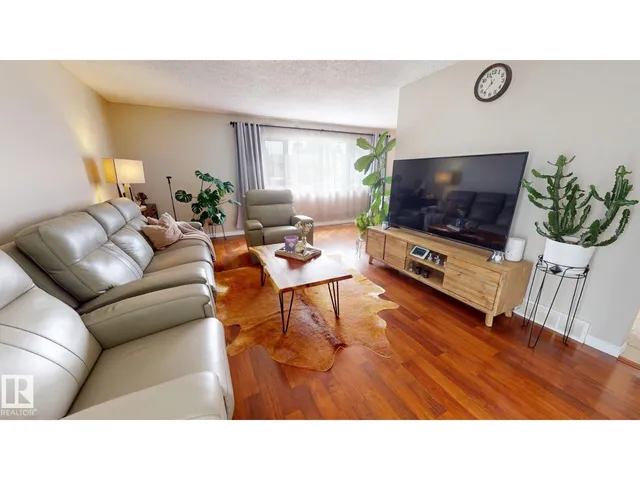 7935 22 AV, Edmonton 3