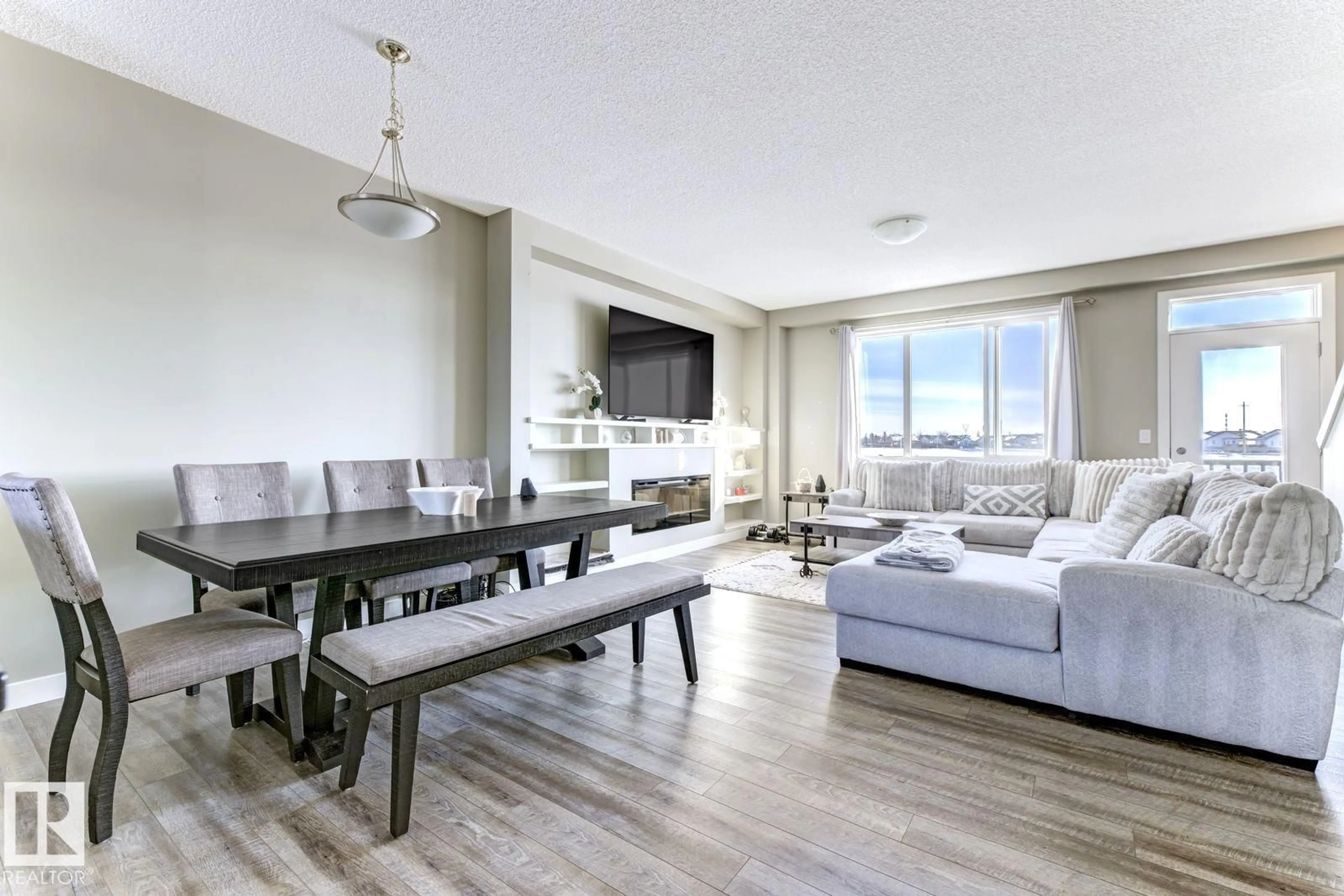 Living room with furniture, unknown for 92 16903 68 ST NW, Edmonton Alberta T5Z0R1