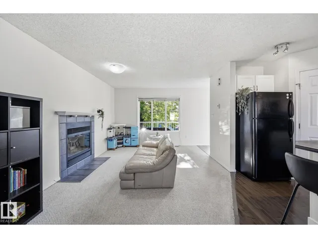 SW - 215 85 ST, Edmonton 5