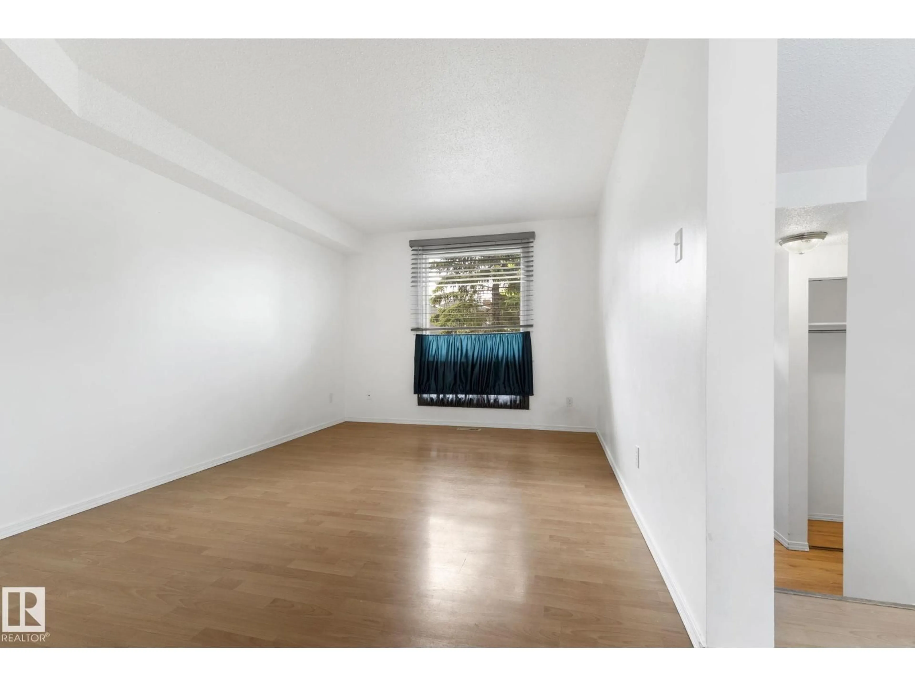 A pic of a room for 3122 142 AV, Edmonton Alberta T5Y1H2