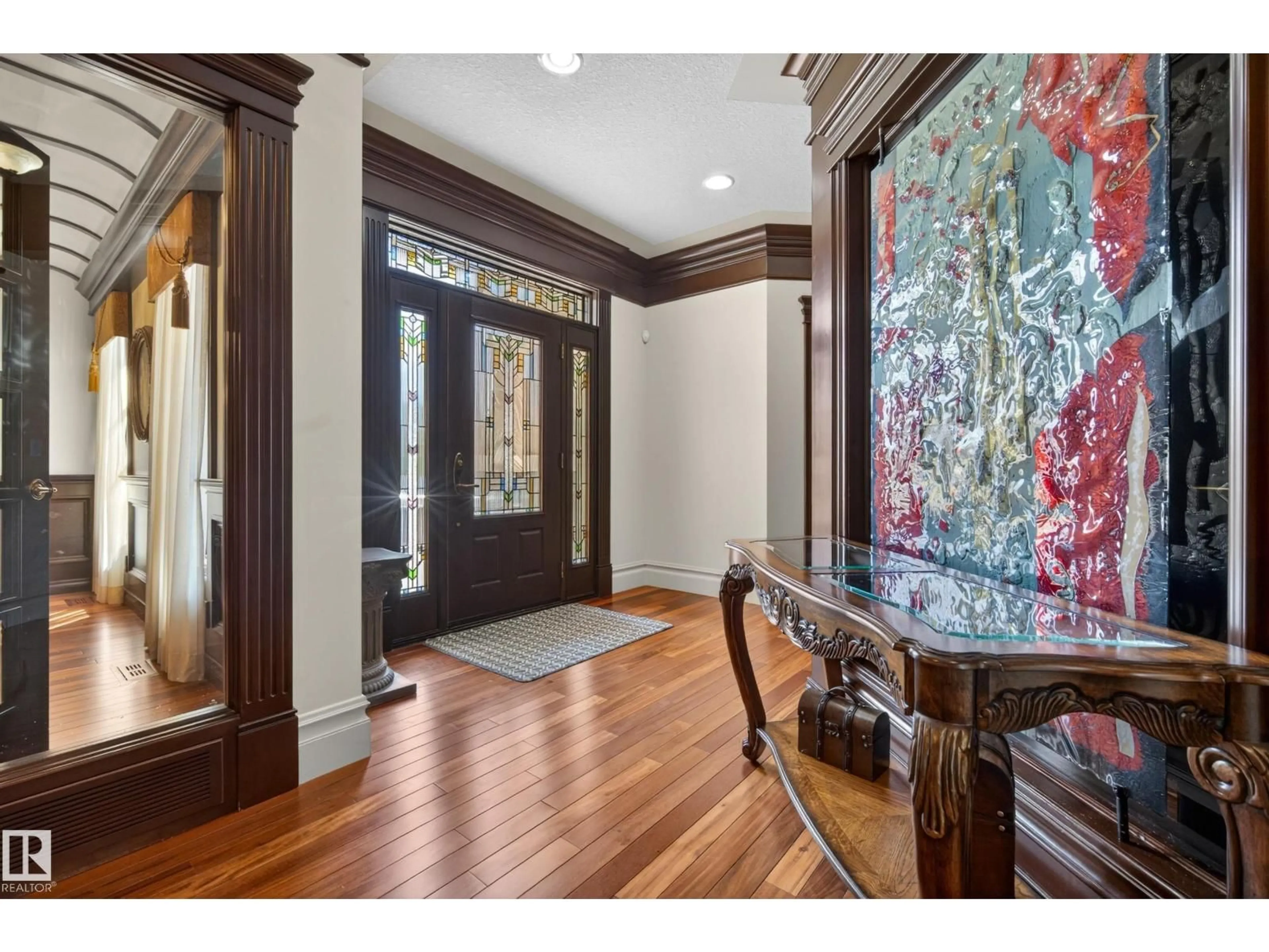 Indoor entryway for 322 CALDWELL CL, Edmonton Alberta T6M2W9