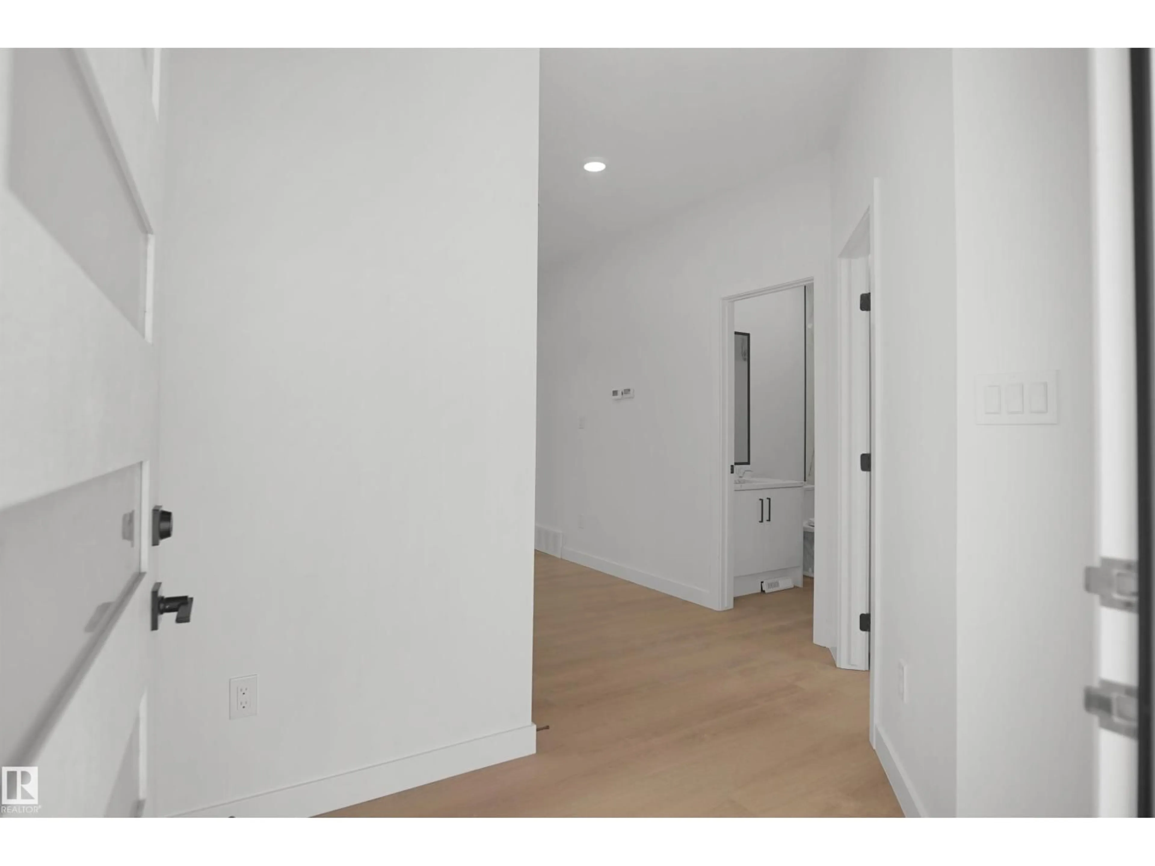 Unknown for NW - 17040 47 ST, Edmonton Alberta T5Y3A6